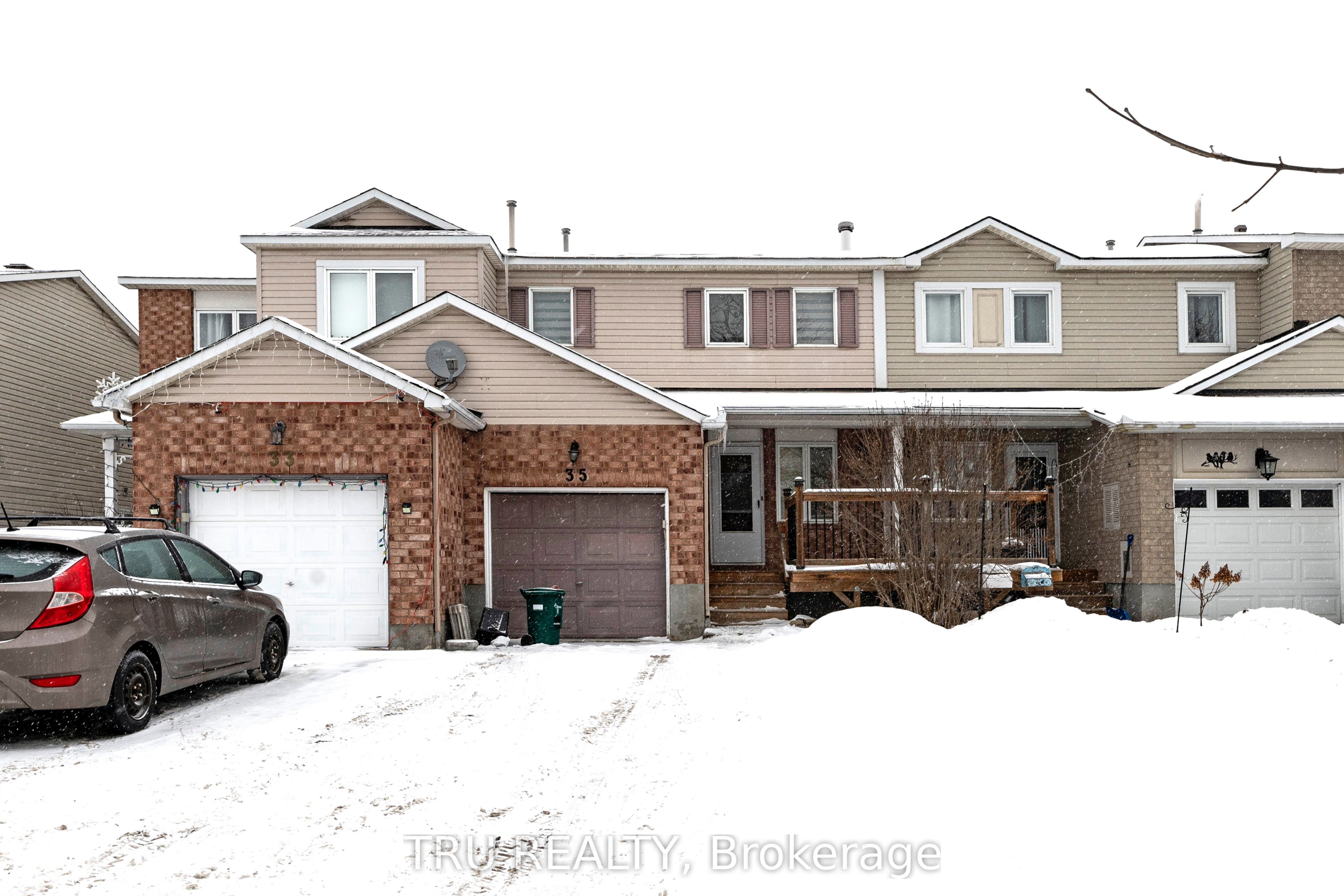 35 Helmsdale Drive