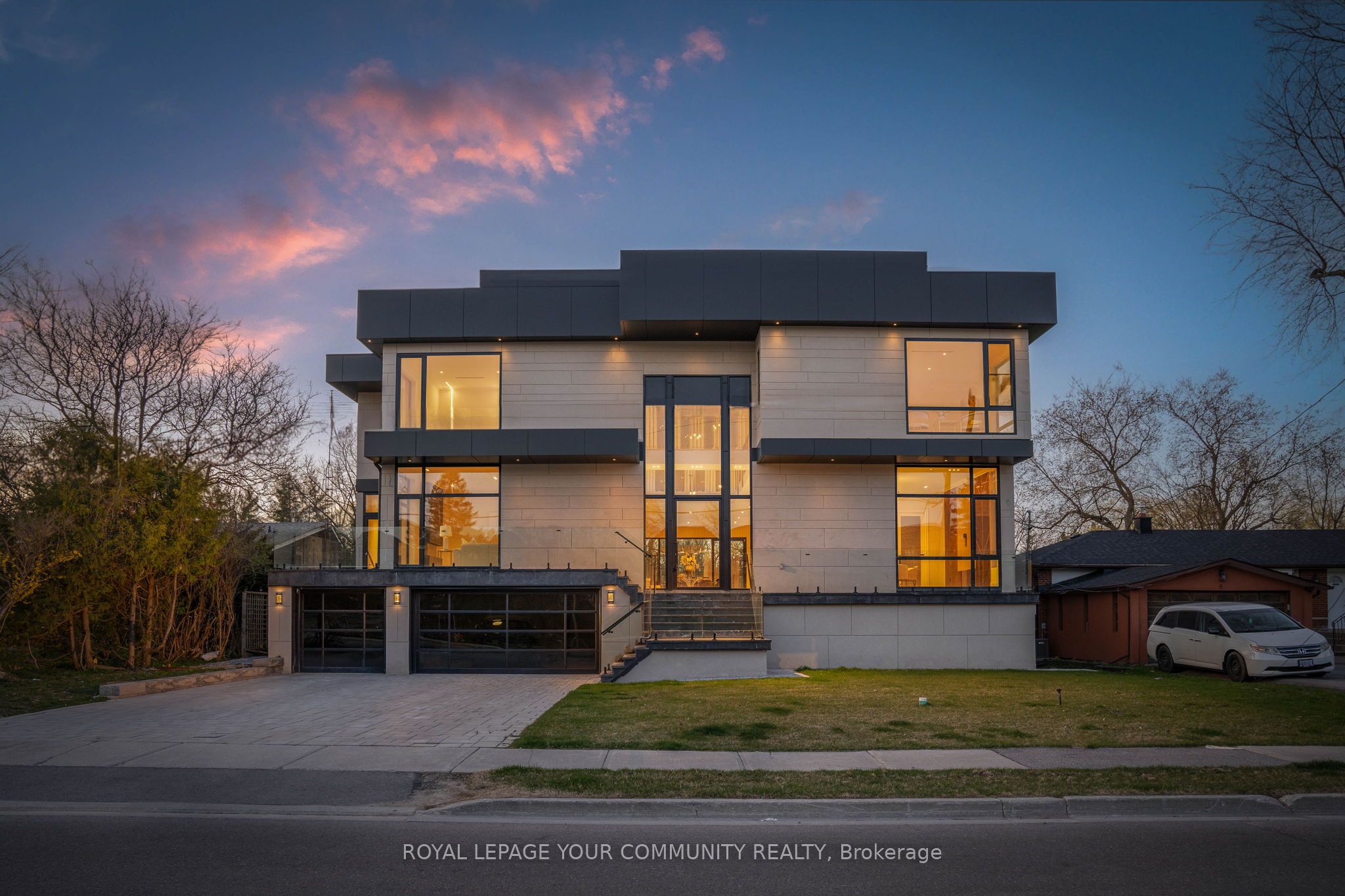 8 Poplar Drive