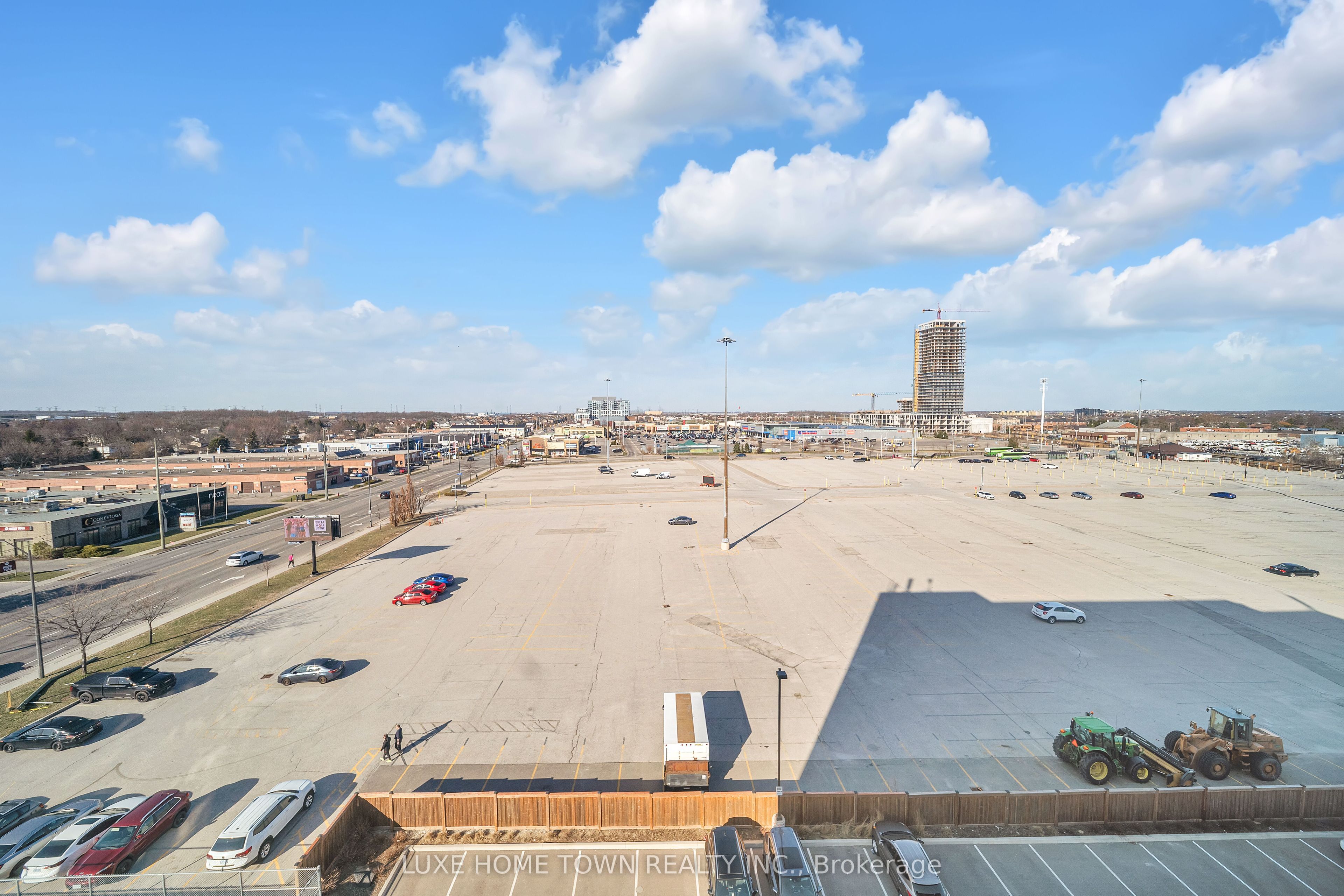 716 Main Street E, #801