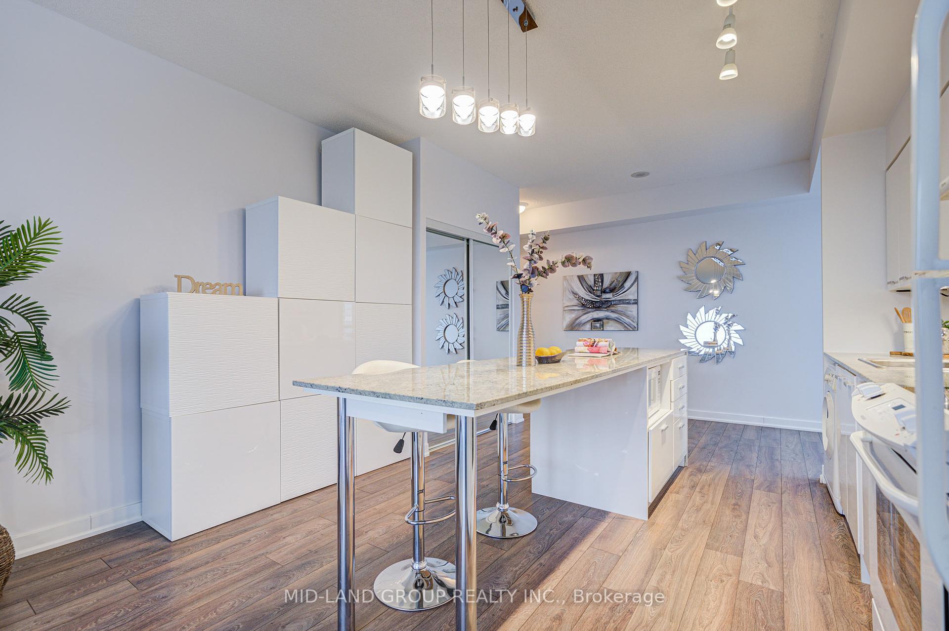3 Bedrooms Condo at 29 Singer,  Toronto For sale