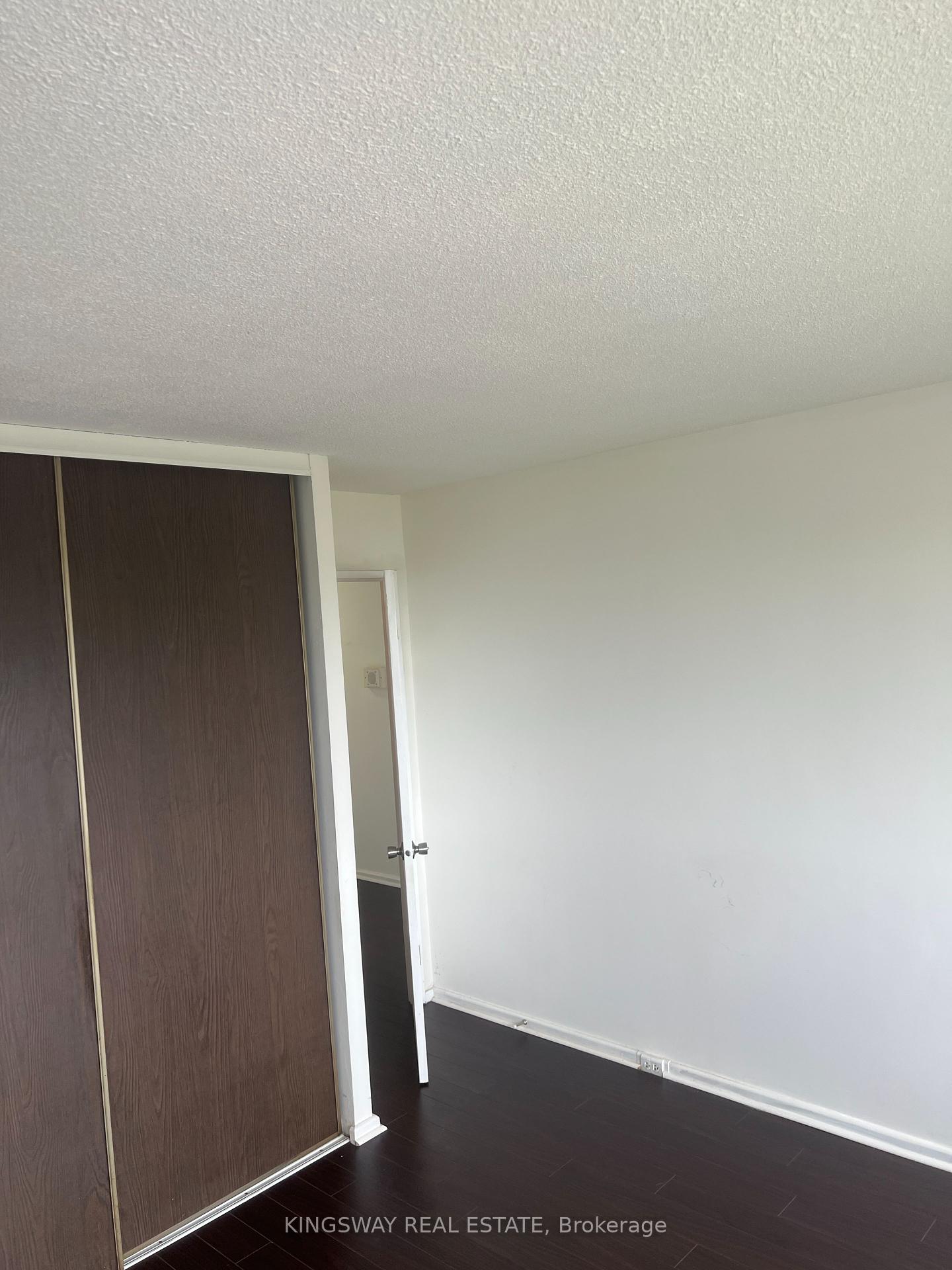 2 Bedrooms Condo at 715 Don Mills, Toronto For sale