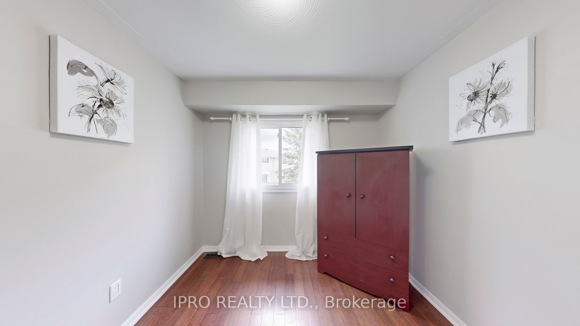 88 Christie Crescent