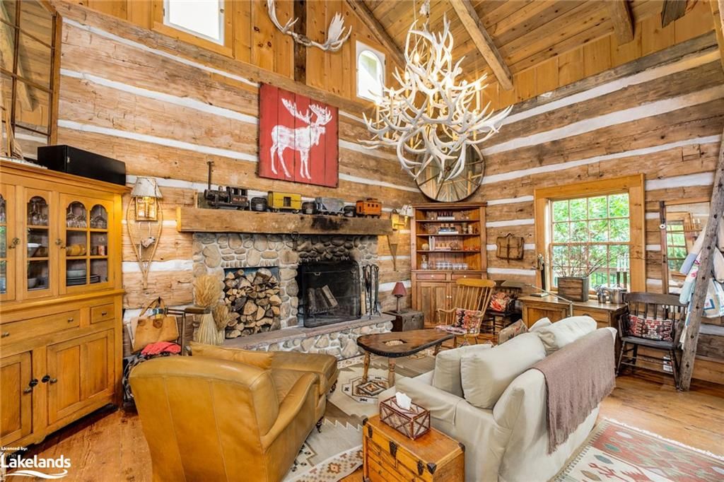 123 HAPPY VALLEY Road Blue Mountains Ontario L9Y 0N8