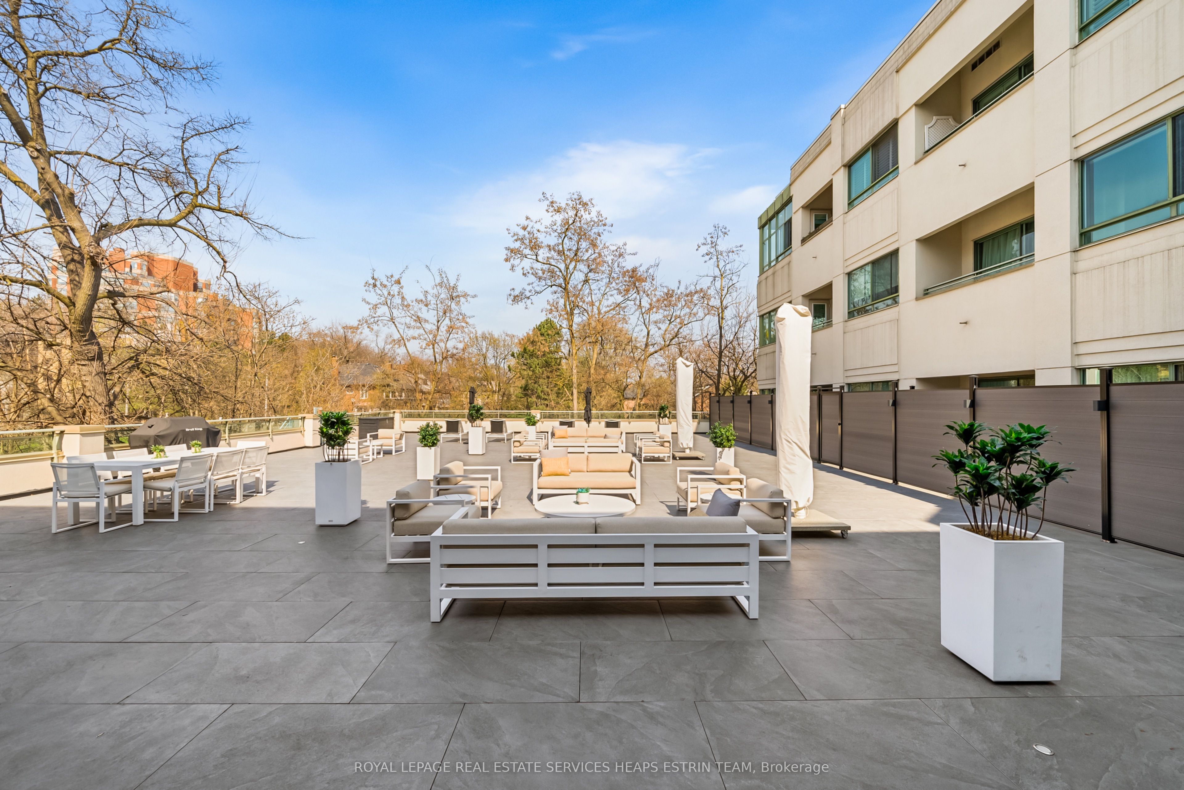 1231 Yonge Street, #214