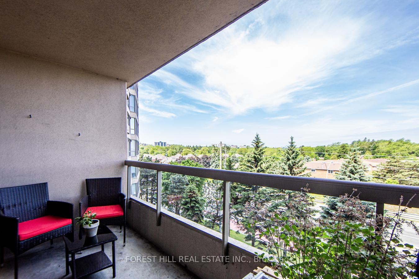 1 Bedroom Condo at 10 Guildwood, Toronto For sale