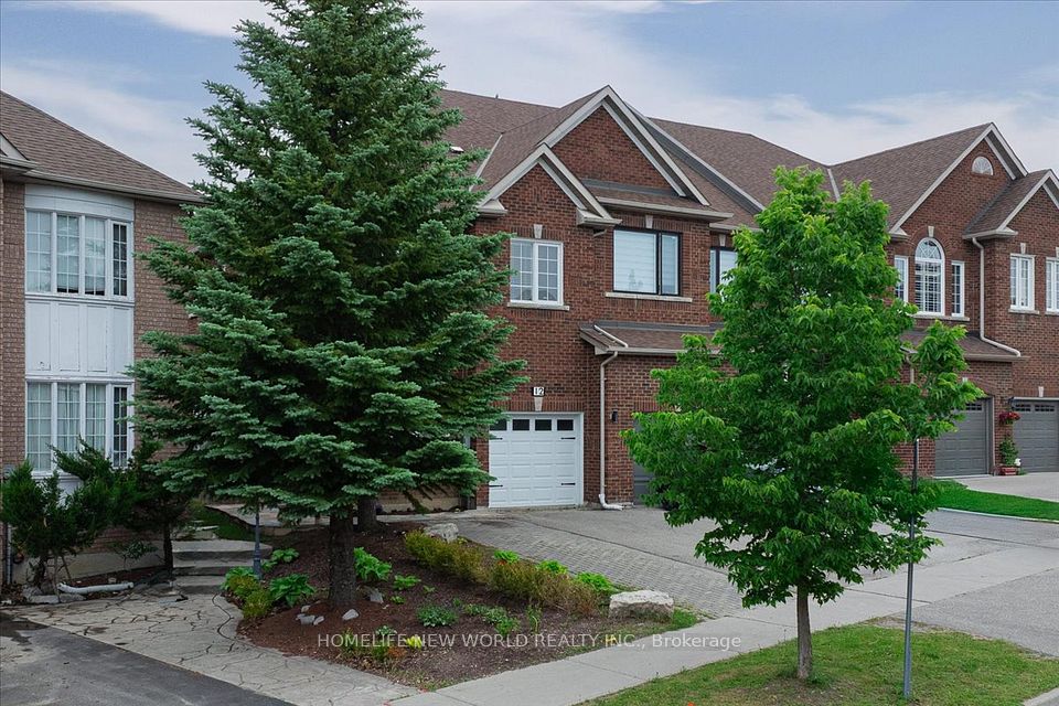 12 Casa Grande Street, Richmond Hill, ON L4S 1R5