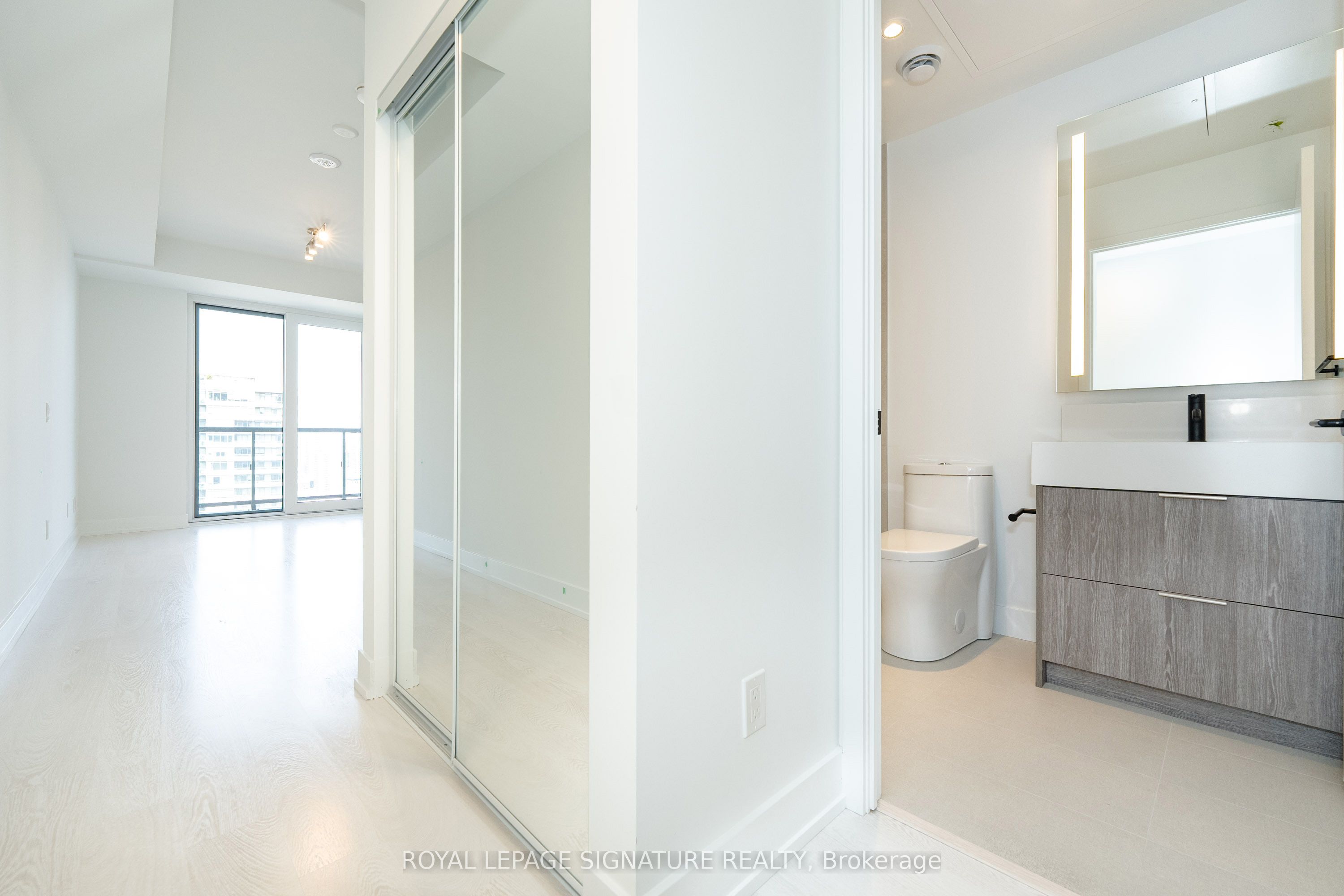 308 Jarvis Street, #2806