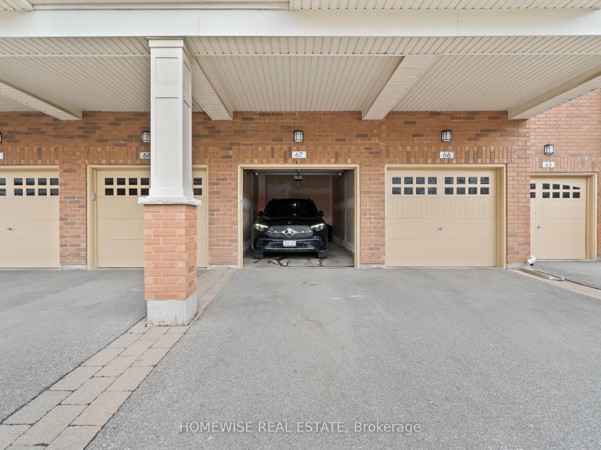 2 Bedrooms Condo at 2338 Taunton, Oakville For sale