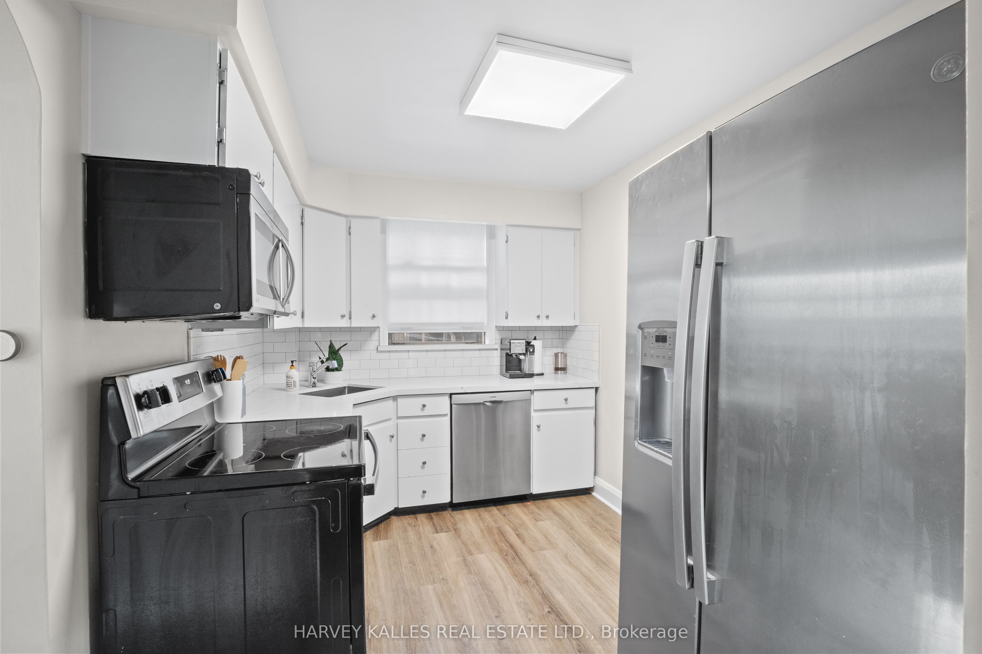 14 Lawnhurst Boulevard