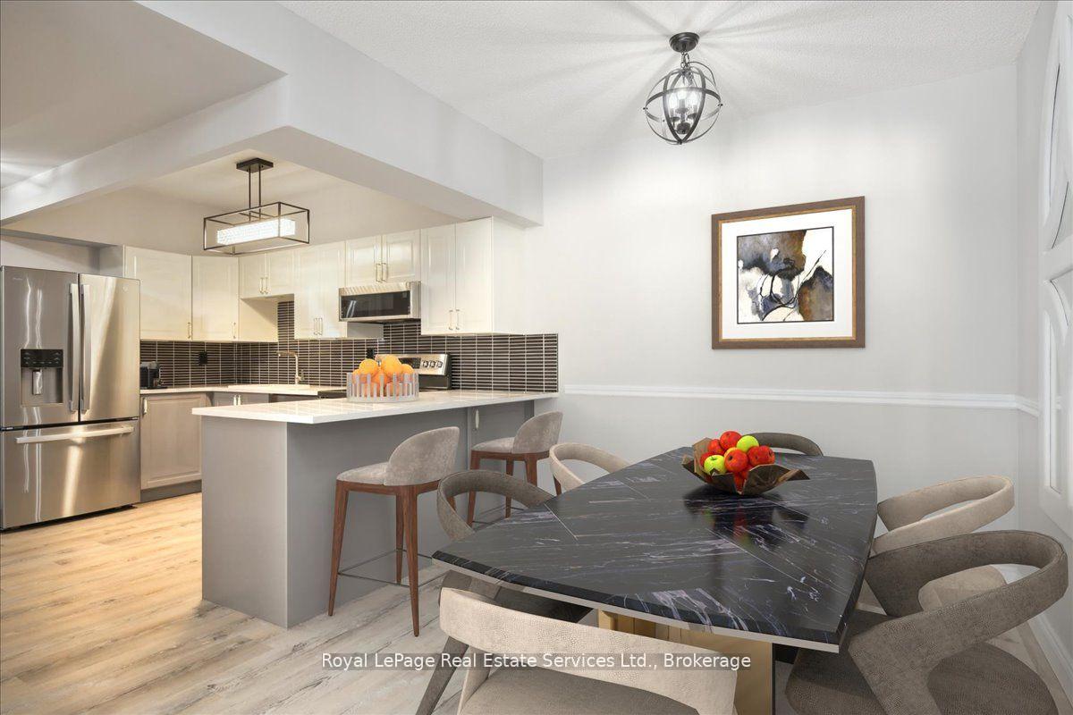2 Bedrooms Condo at 162 REYNOLDS,  Oakville For sale