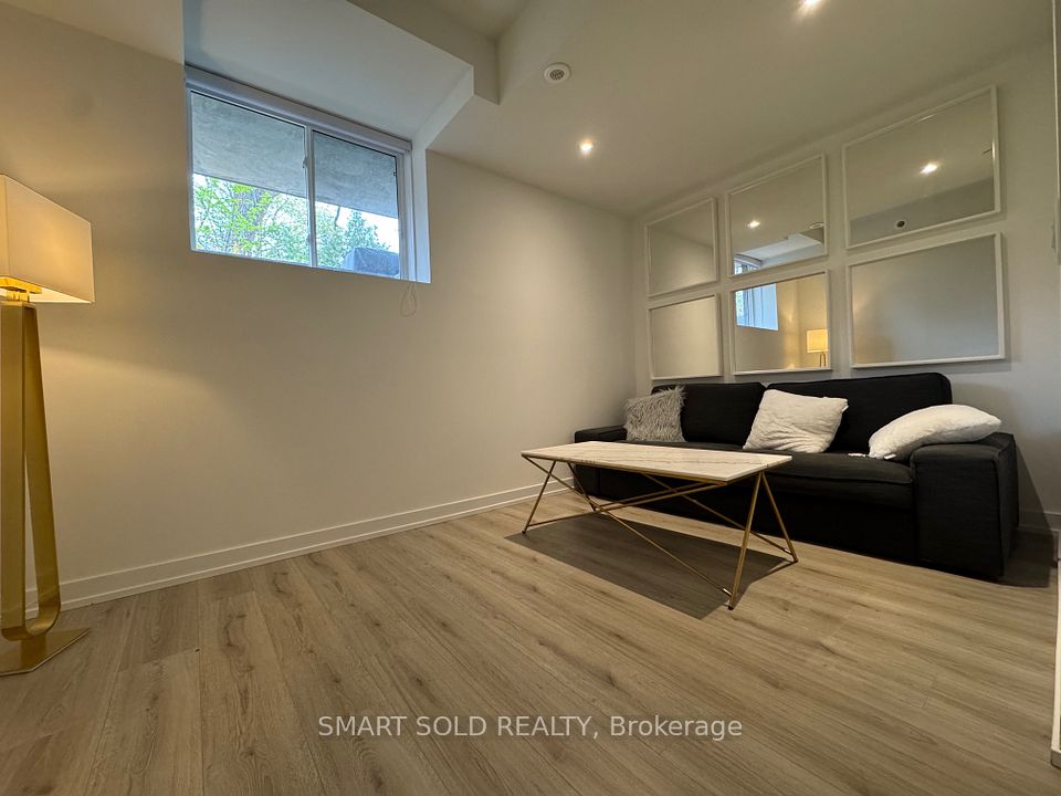 51 Winlock Parkway N/A