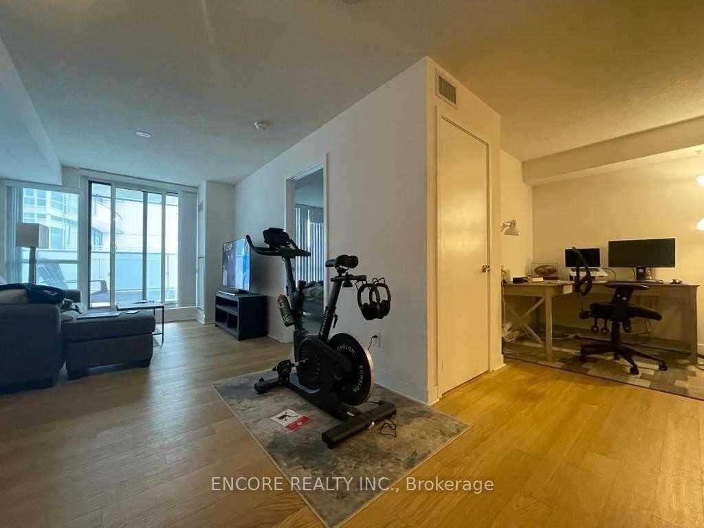 2 Bedrooms Condo at 295 Adelaide St, Toronto For sale