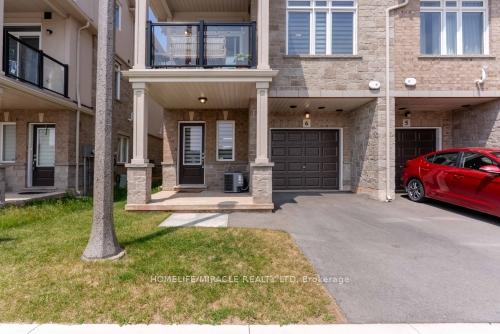 2 Bedrooms Condo at 40 Zinfendel, Hamilton For sale