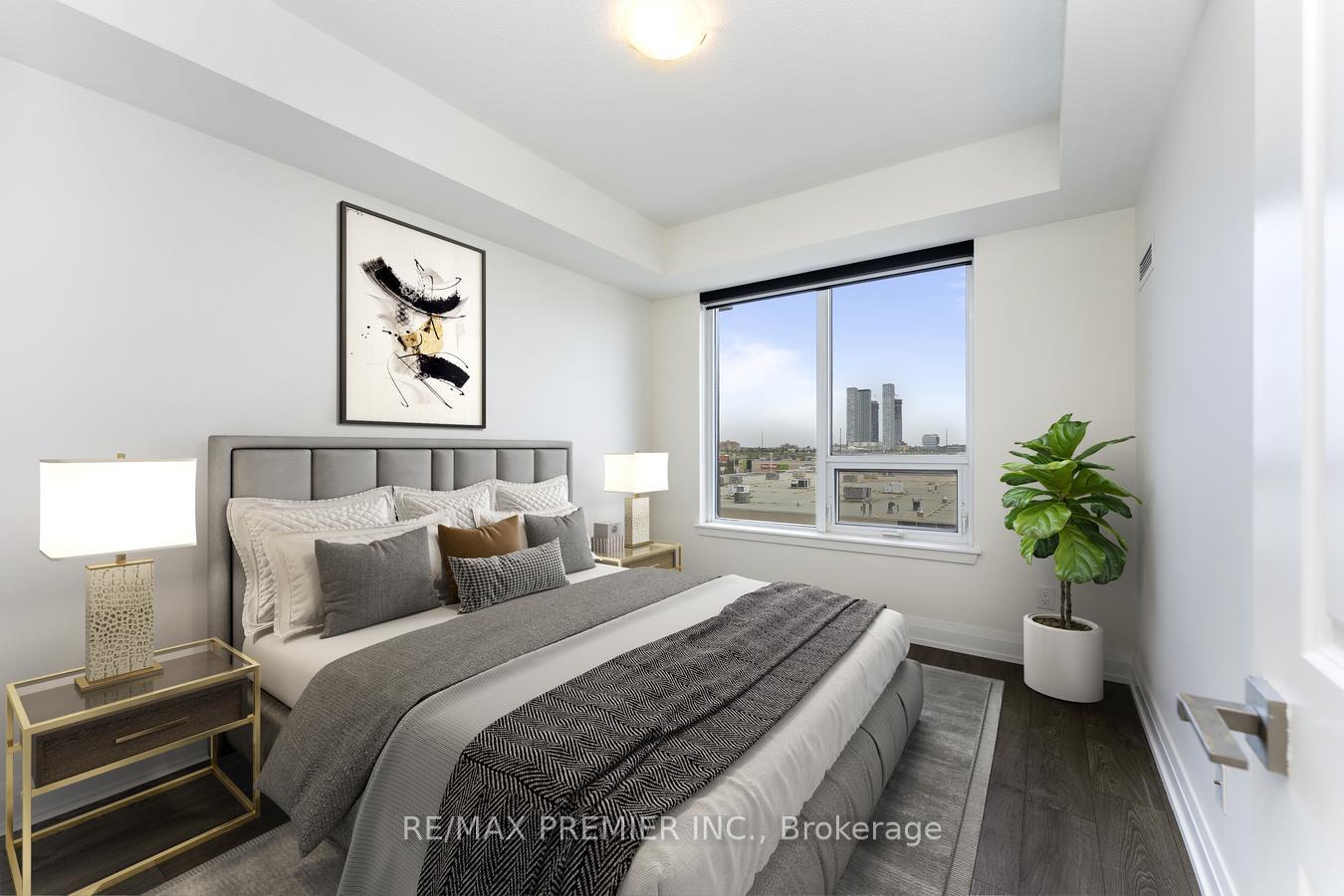 2 Bedrooms Condo at 3600 Highway 7, Vaughan For sale