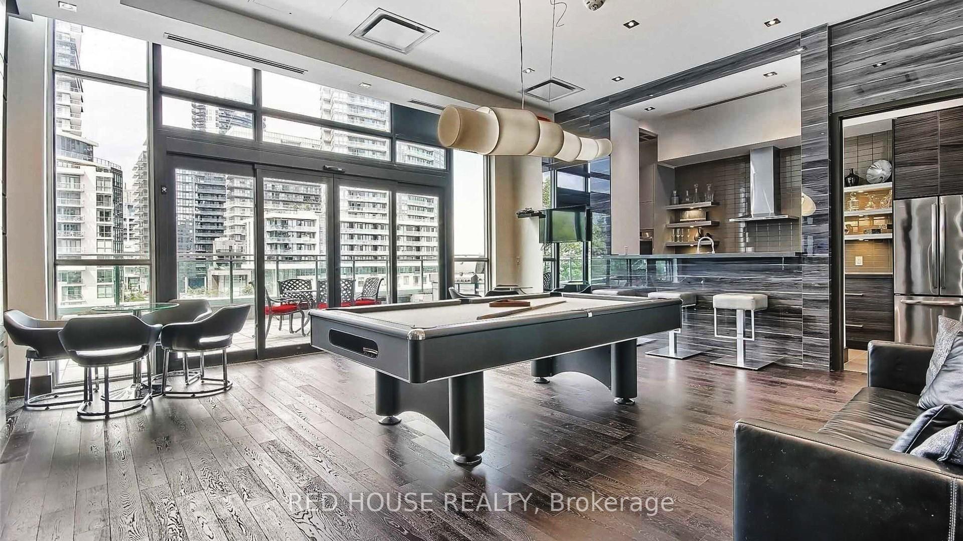 3 Bedrooms Condo at 33 Shore Breeze, Toronto For sale