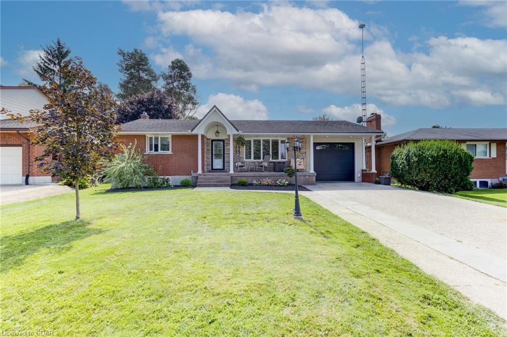 240 ADELAIDE Street Wellington North Ontario N0G 1A0