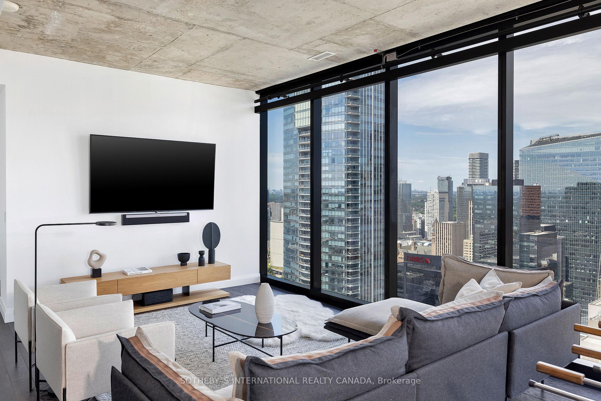 4 Bedrooms Condo at 224 King,  Toronto For sale