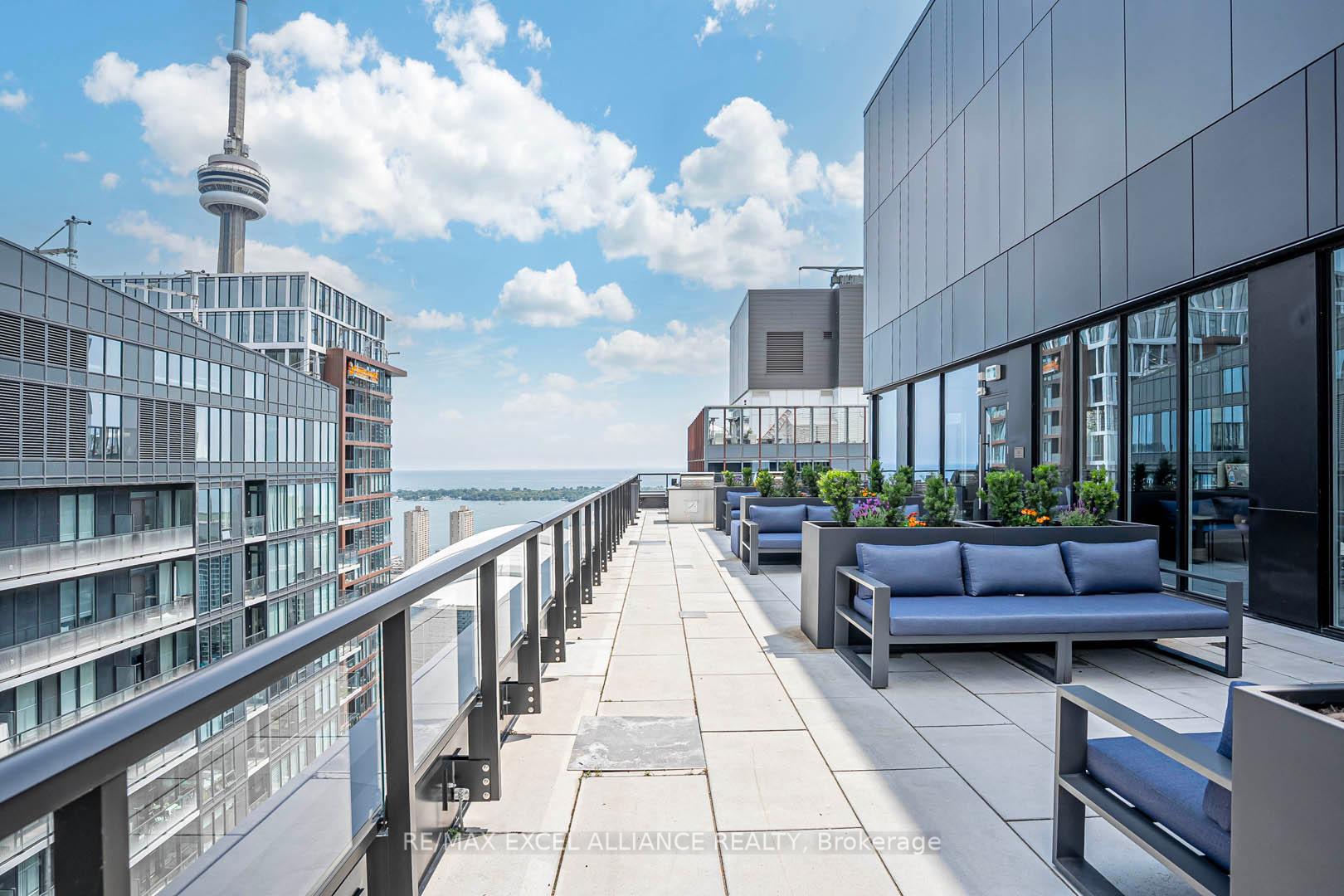 2 Bedrooms Condo at 357 King,  Toronto For sale