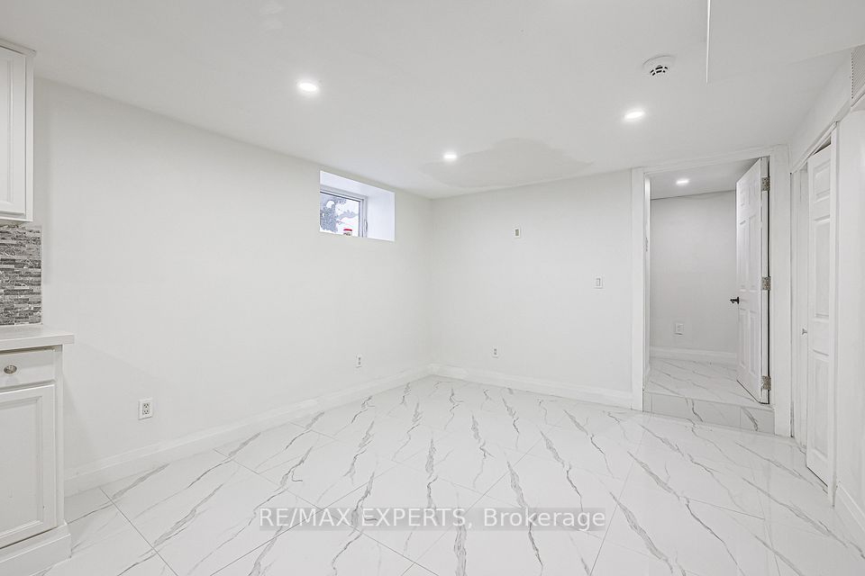 66 Hogarth Street BSMT