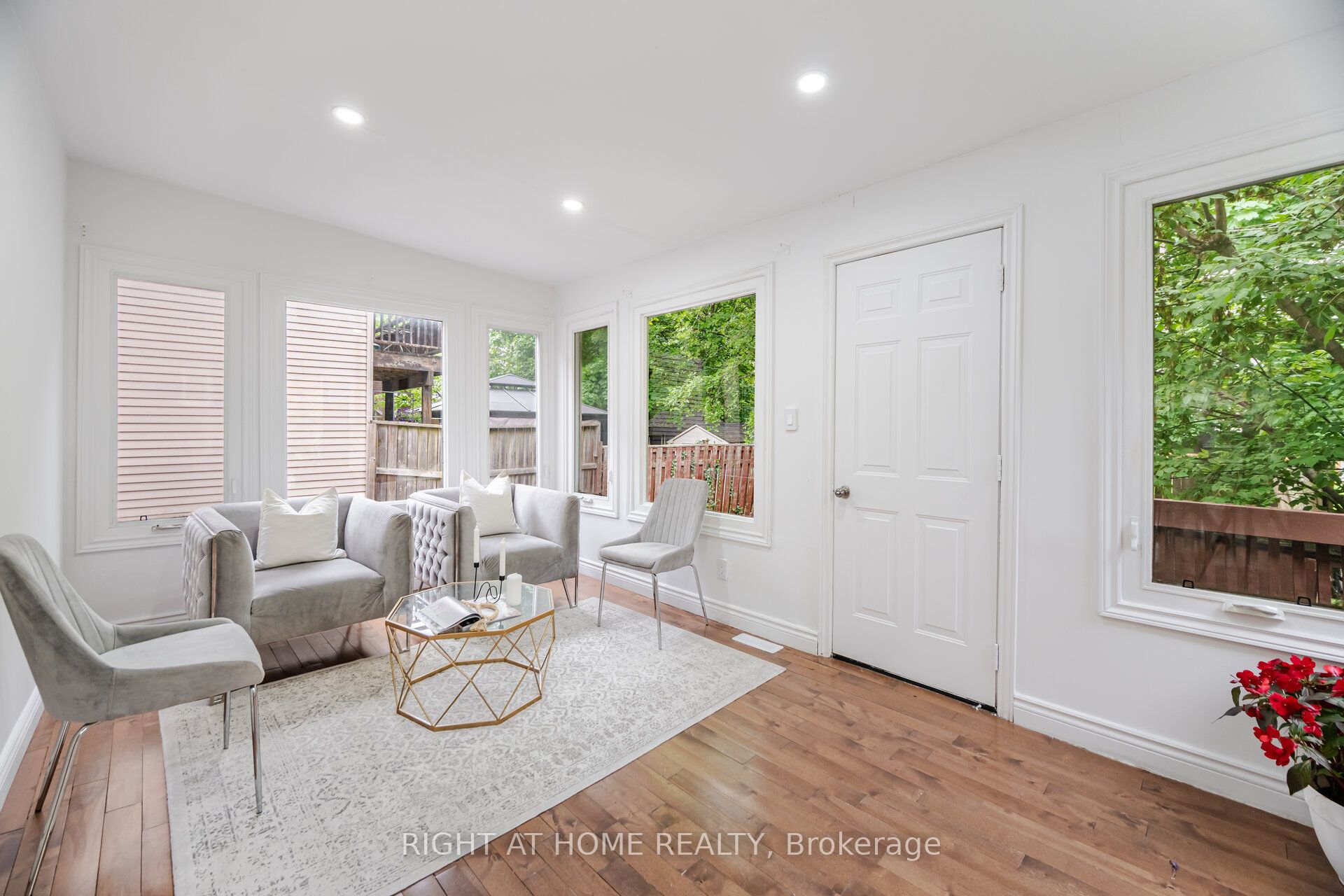 79 Chapman Avenue