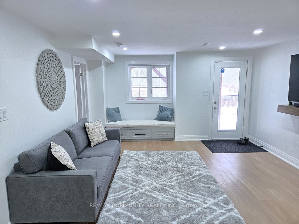 3279 Turnstone