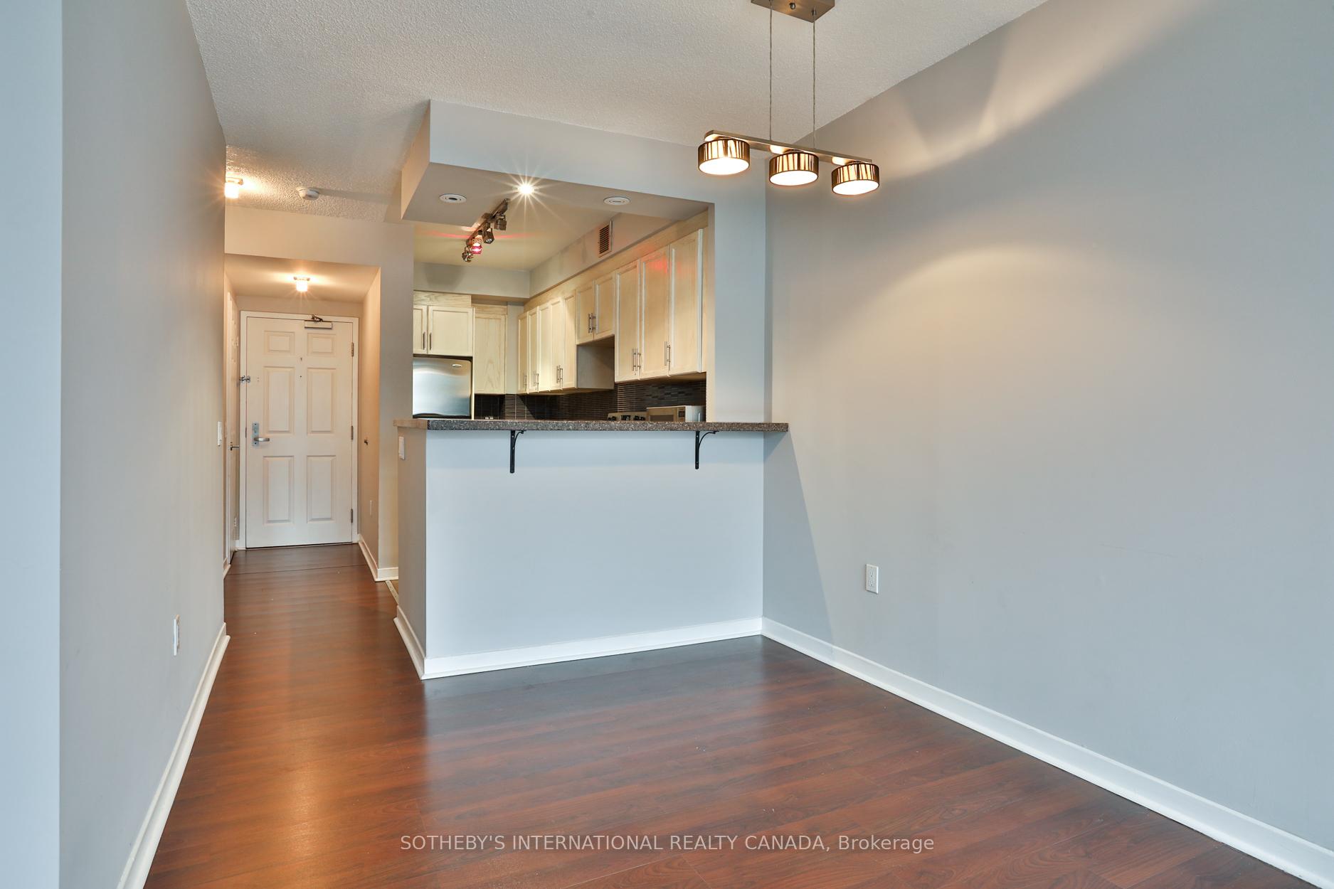 2 Bedrooms Condo at 284 Bloor, Toronto For sale
