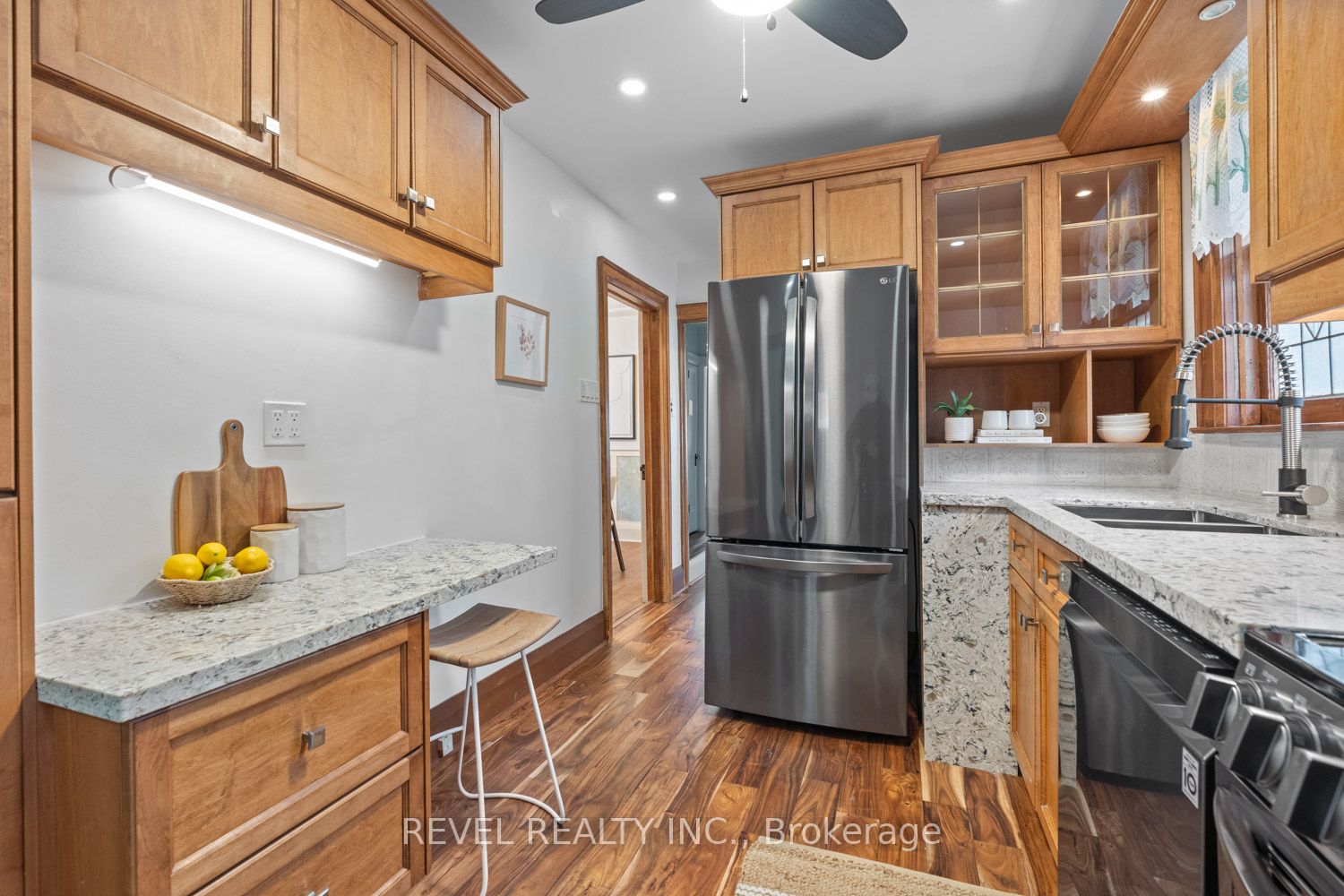 8 Sunnybrook Road
