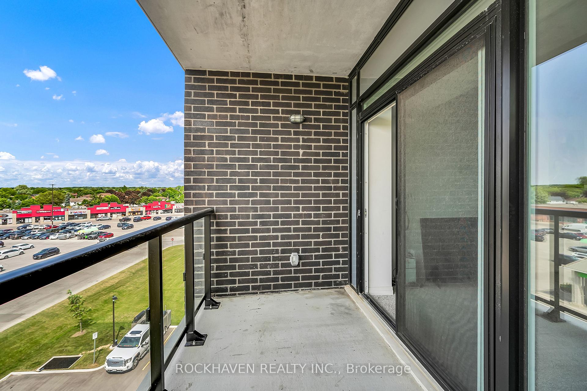 3 Bedrooms Condo at 5 Hamilton, Hamilton For sale