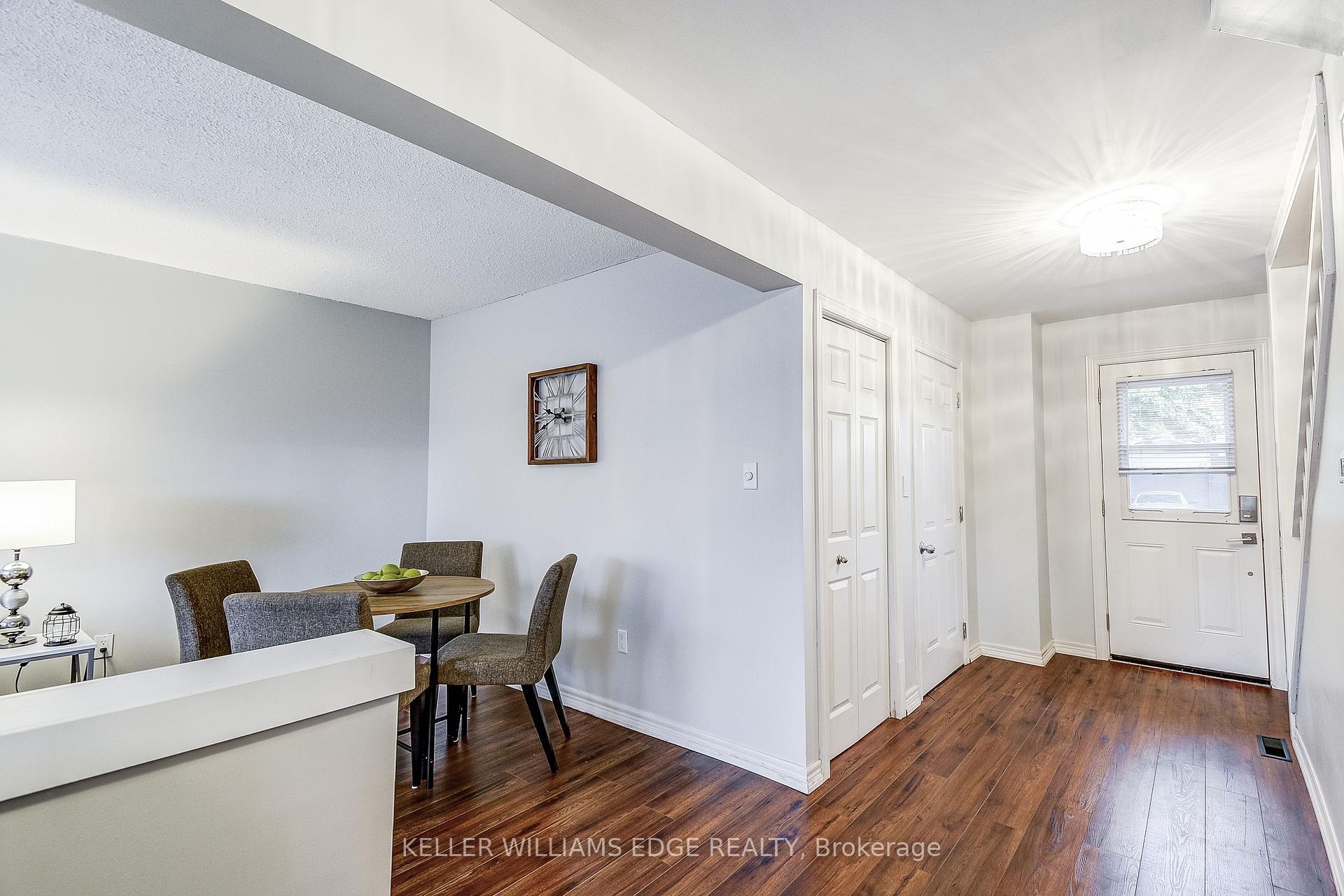 3 Bedrooms Condo at 1350 Limeridge, Hamilton For sale