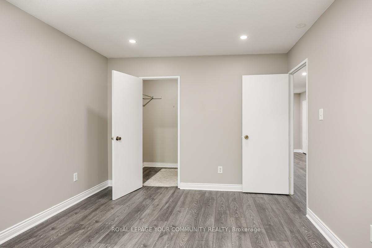 5 Bedrooms Condo at 25 Pebble, Toronto For sale