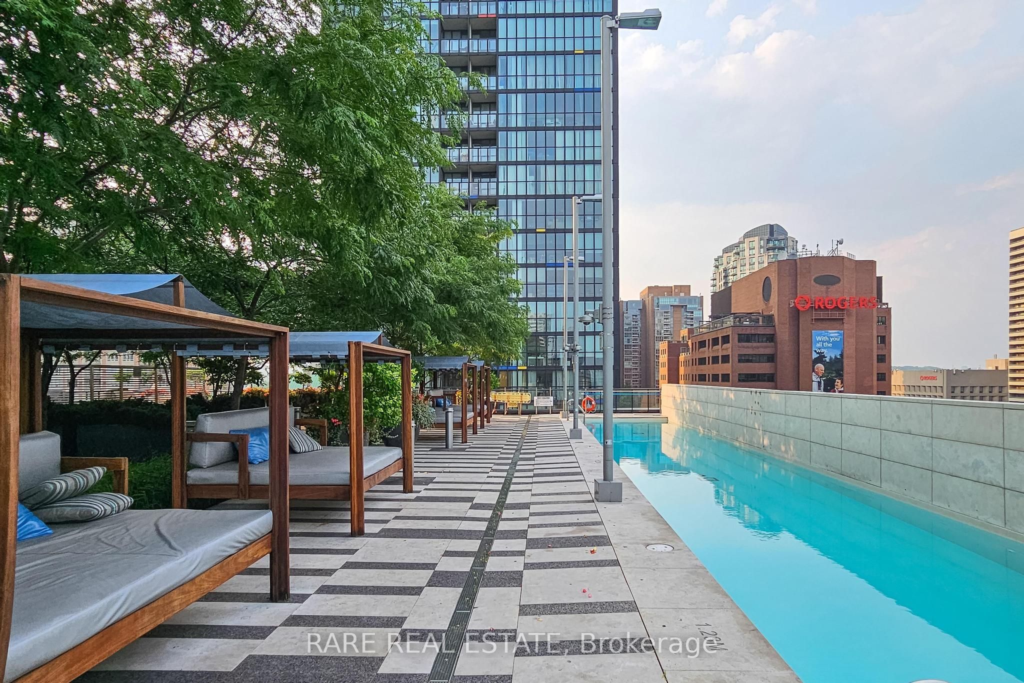101 Charles Street E, #3210