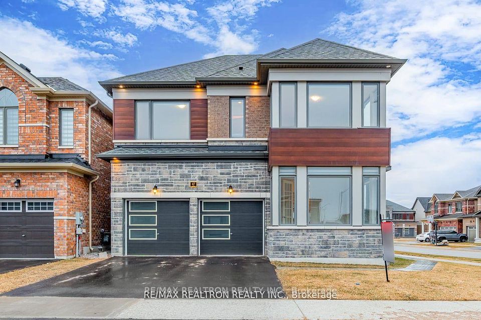 47 Alnwick Street, Barrie, ON L9J 0L3