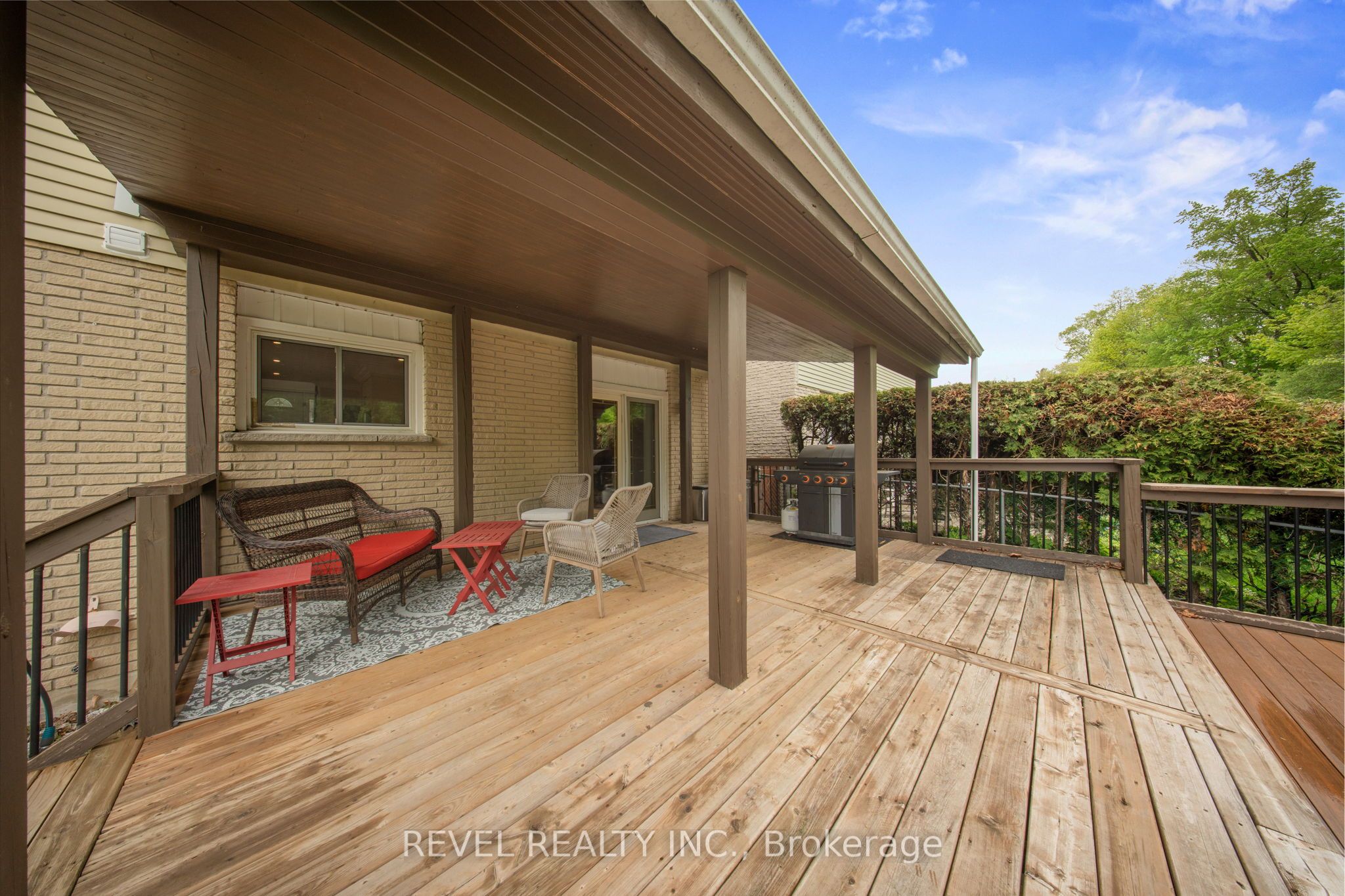 545 Charrington Avenue