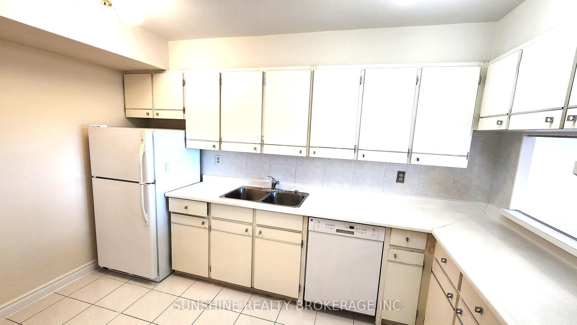 2 Bedrooms Condo at 2365 Kennedy, Toronto For sale
