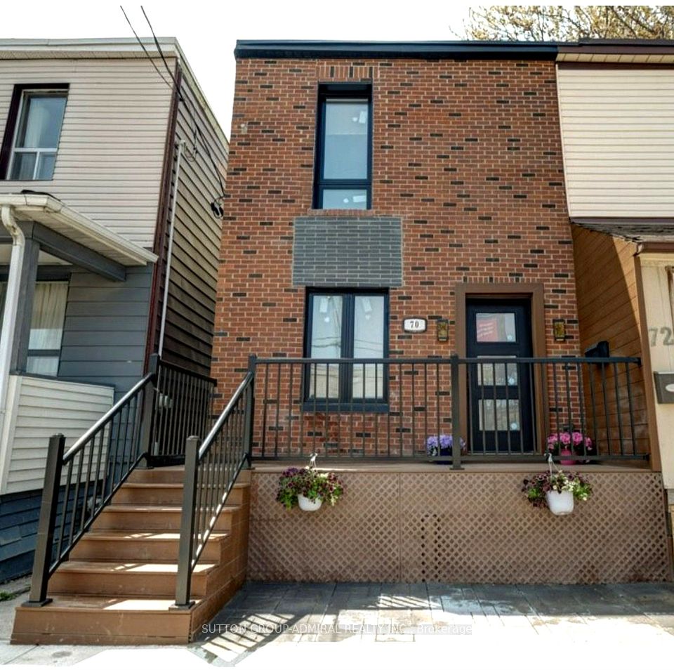 70 Carlaw