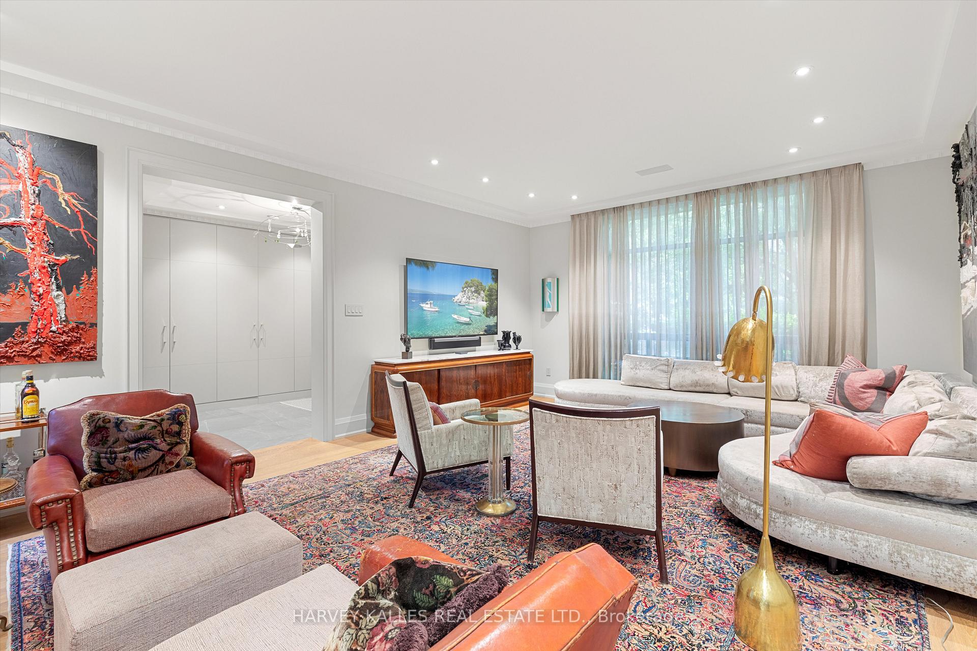 84 Oriole Road