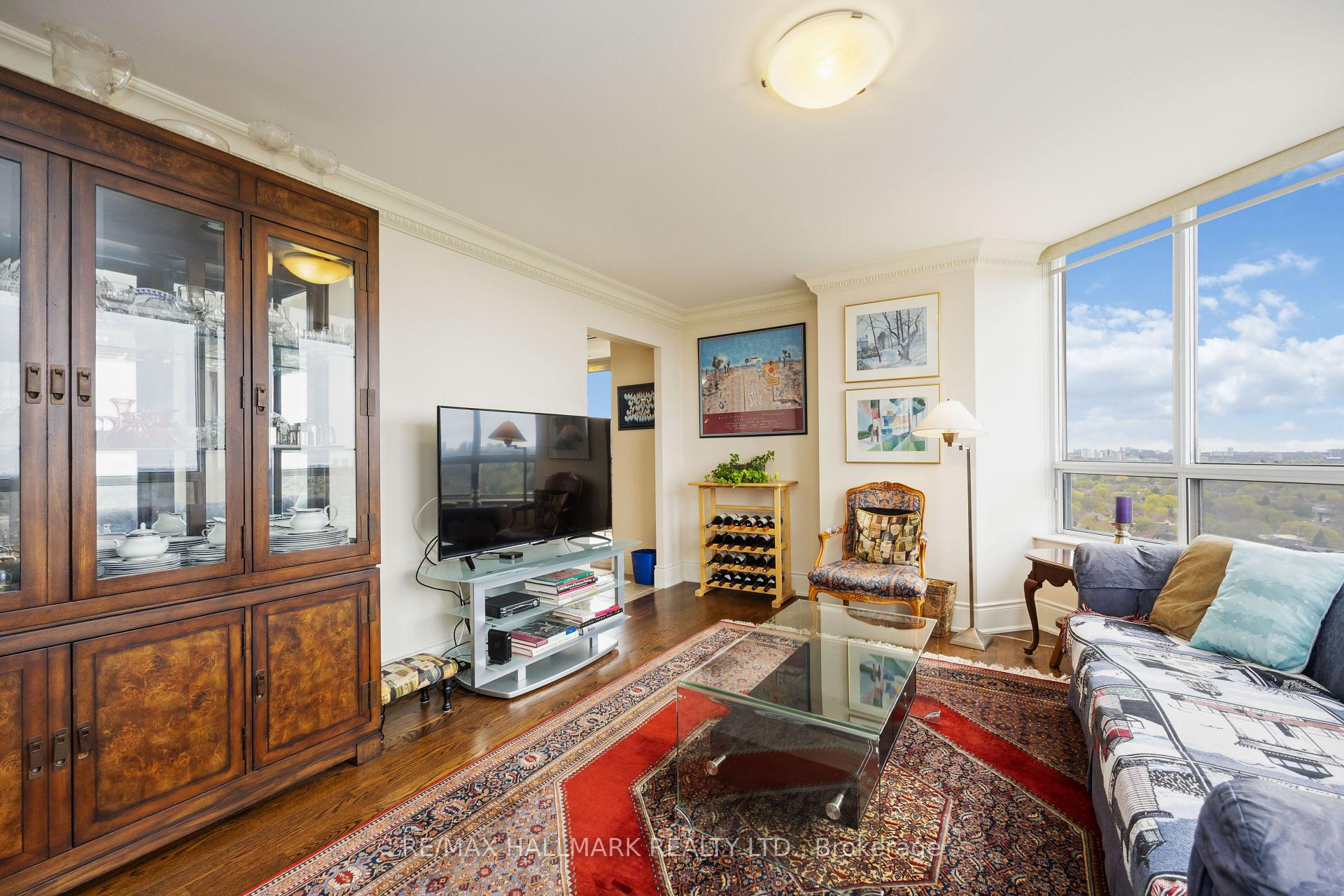 4 Bedrooms Condo at 80 Harrison Garden, Toronto For sale