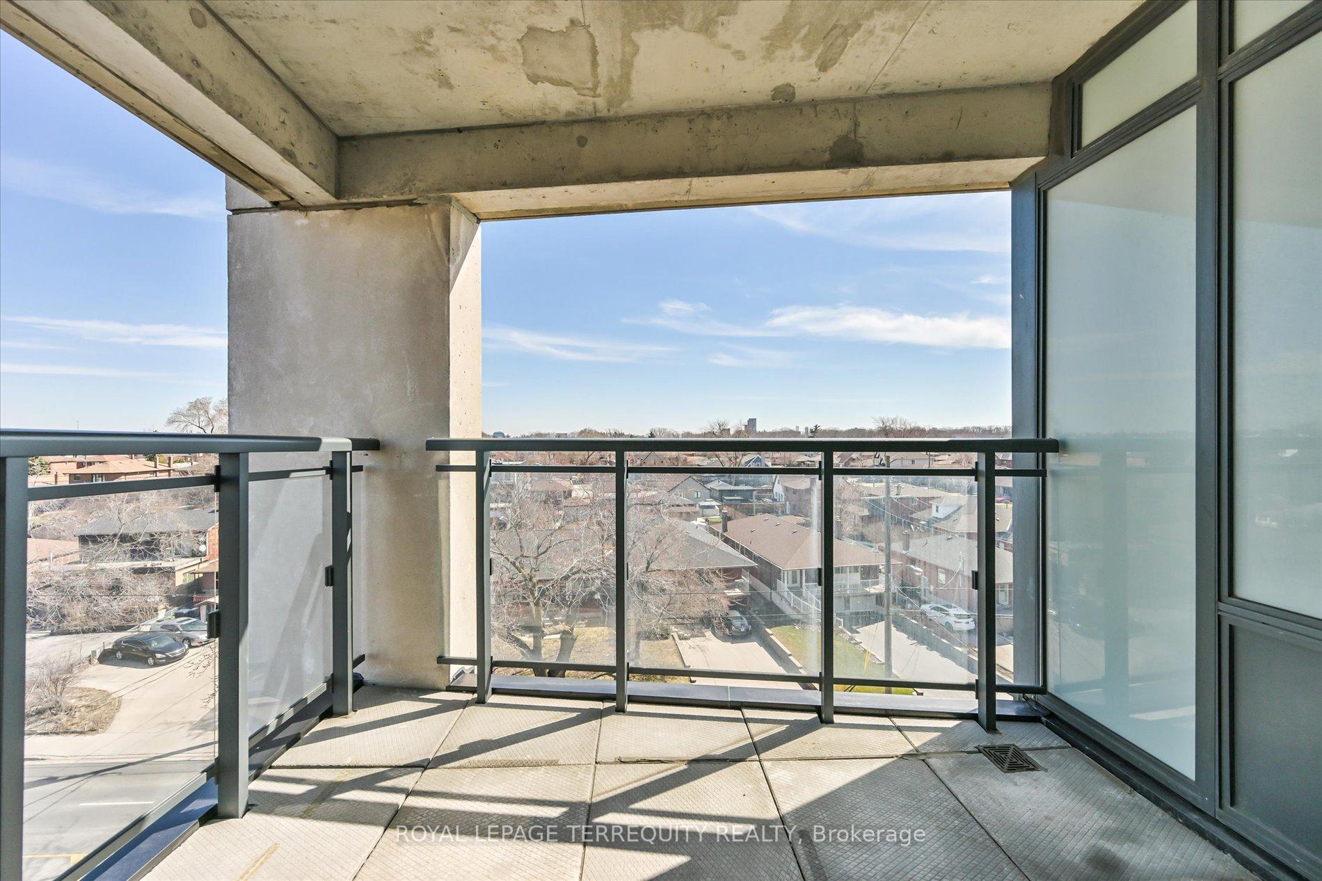 2 Bedrooms Condo at 2522 Keele, Toronto For sale