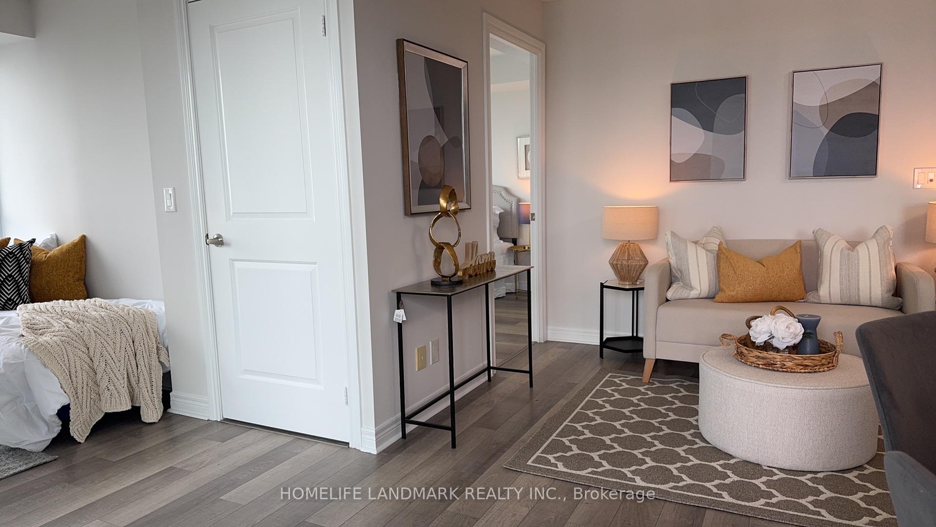 2 Bedrooms Condo at 50 Town Centre, Toronto For sale