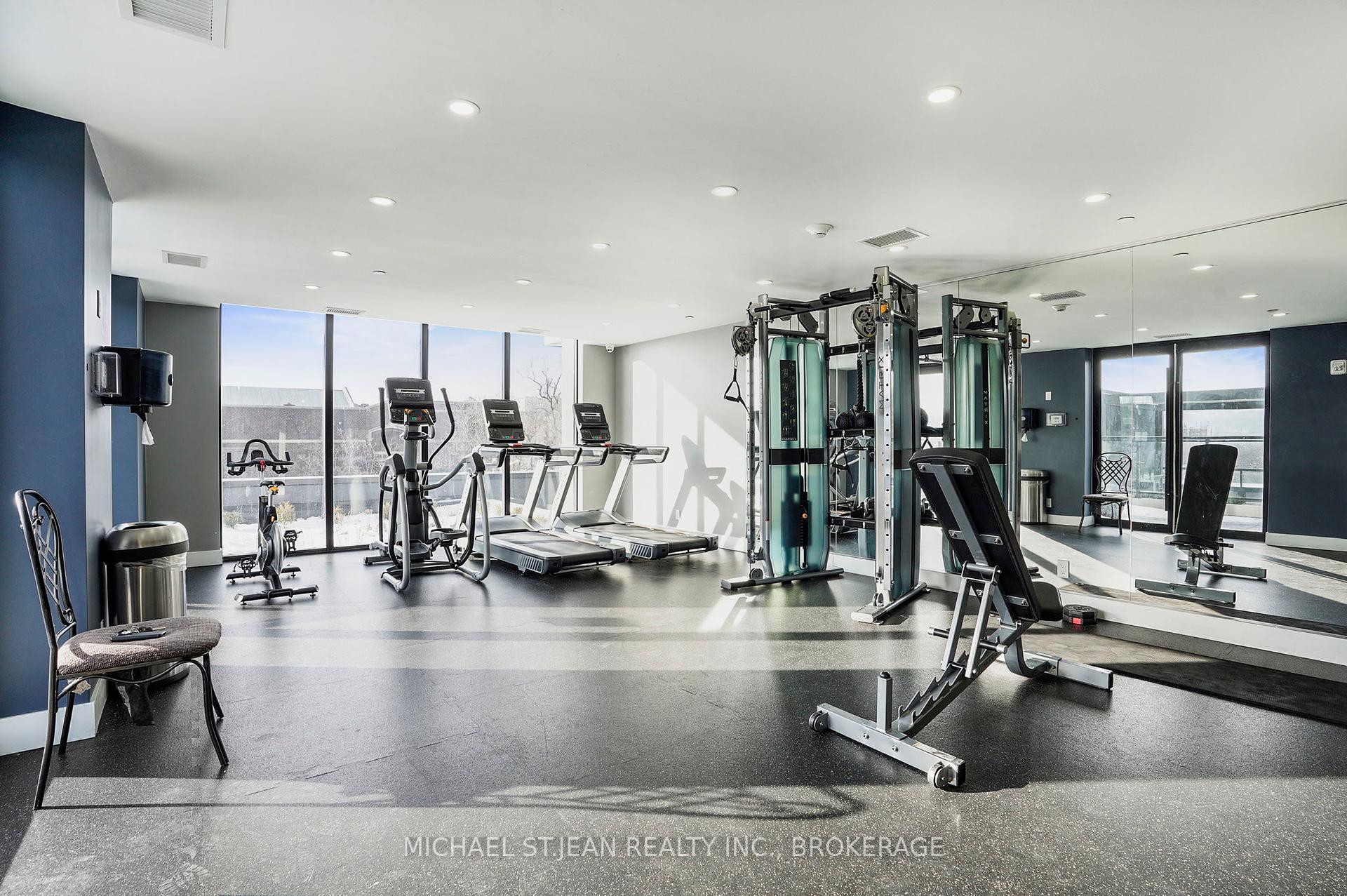 1 Bedroom Condo at 15 Queen,  Hamilton For sale
