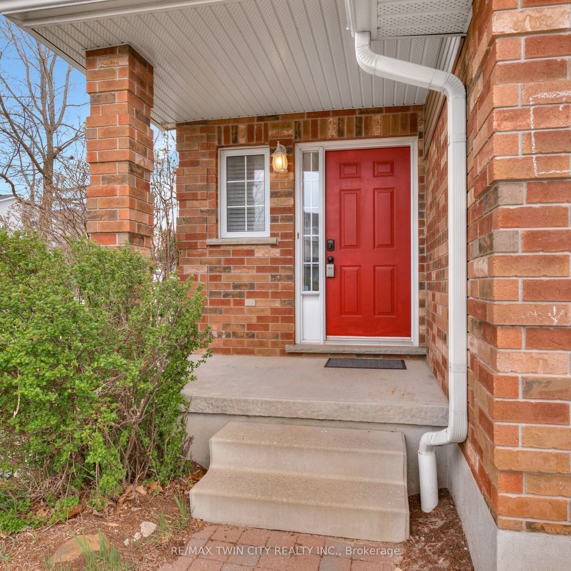 714A Columbia Forest Boulevard, Waterloo, ON N2V 2M4