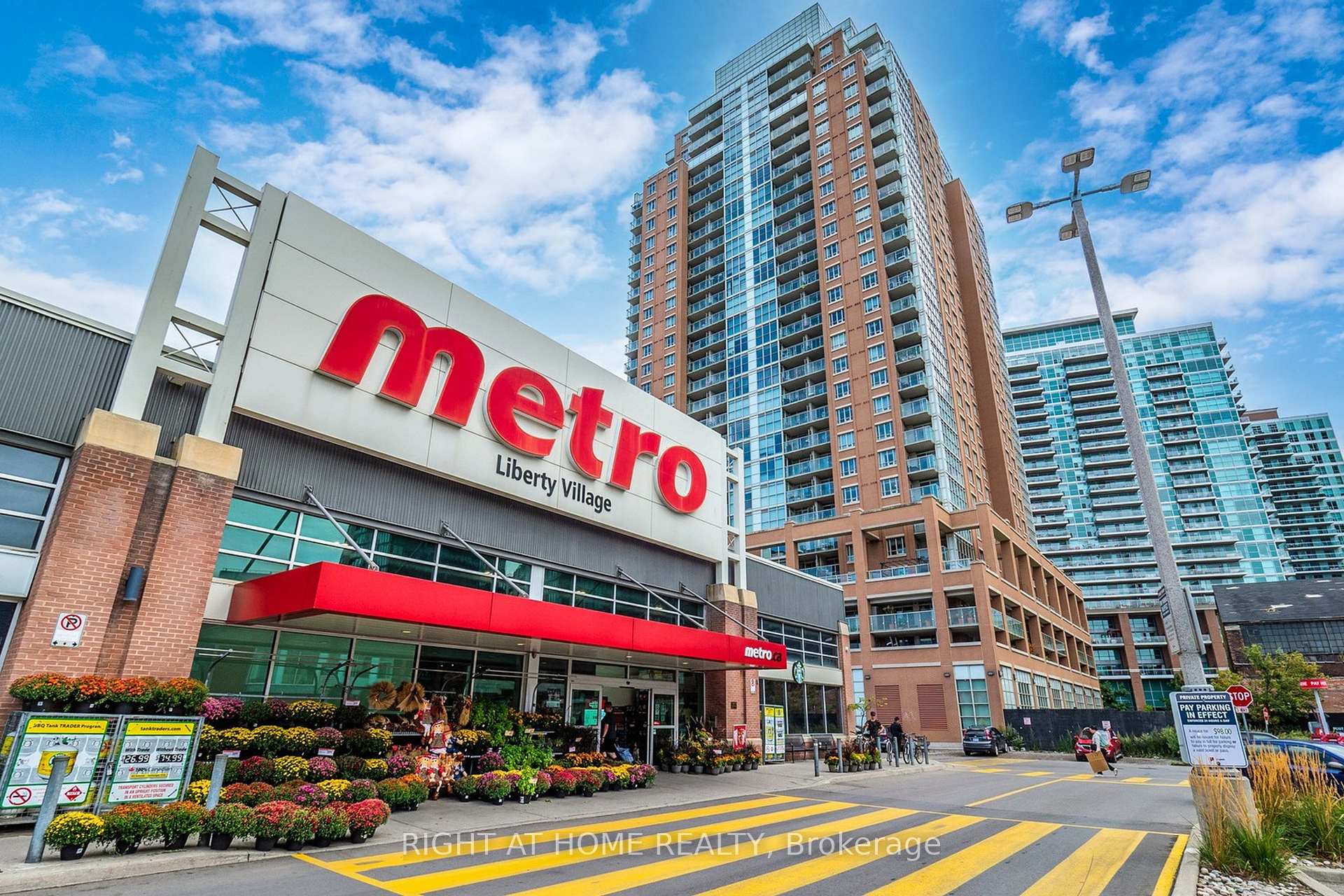 #2415 – 125 Western Battery Road, Toronto, ON M6K 3R8