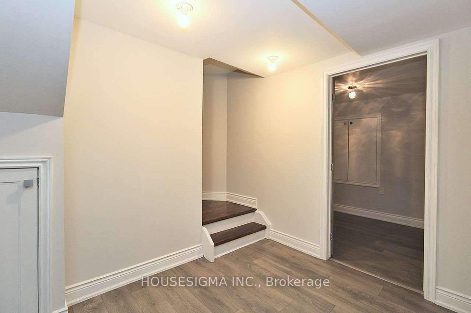20 Misty Well Drive, Richmond Hill, ON L4E 4J5