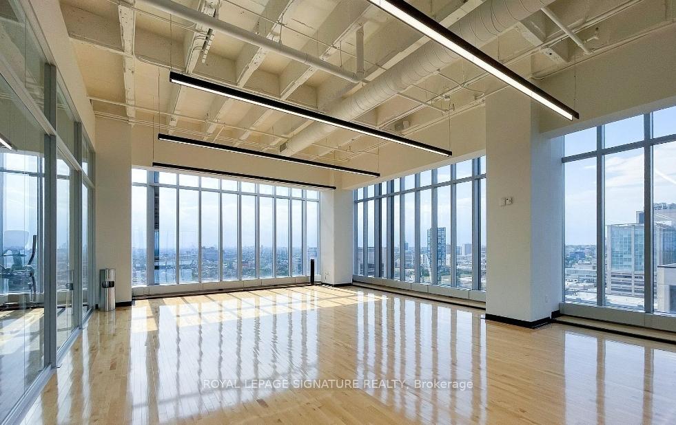 2 Bedrooms Condo at 488 University,  Toronto For sale