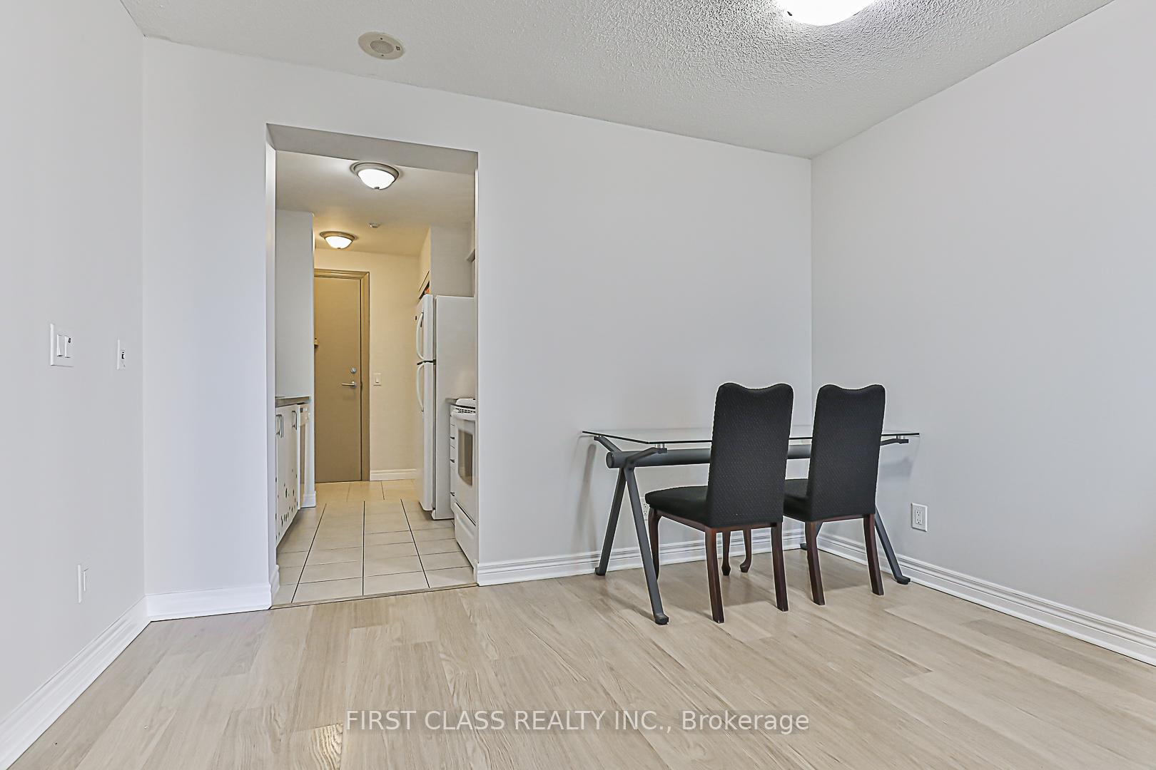 1 Bedroom Condo at 70 Town Centre, Toronto For sale