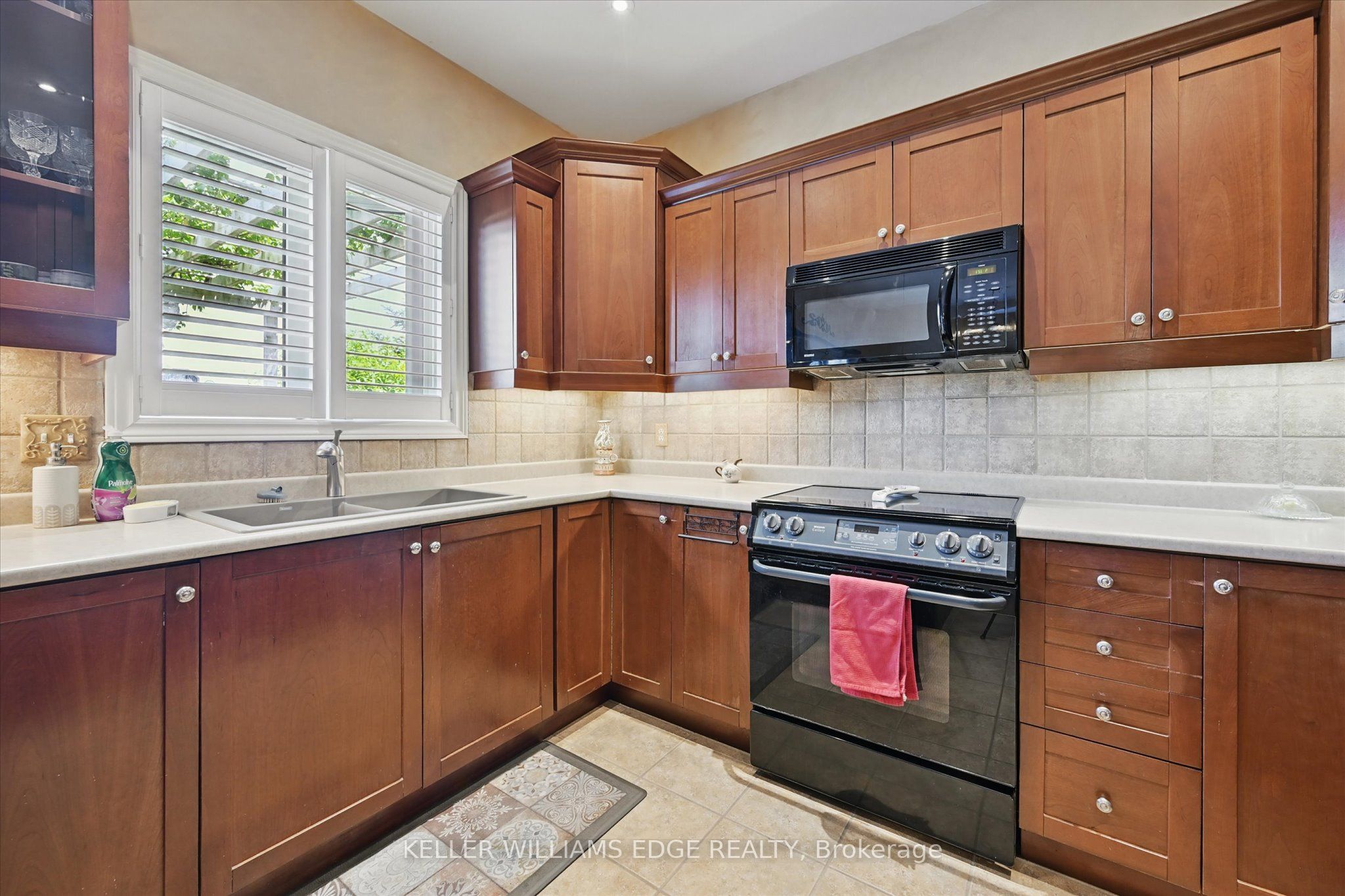 2939 Darien Road