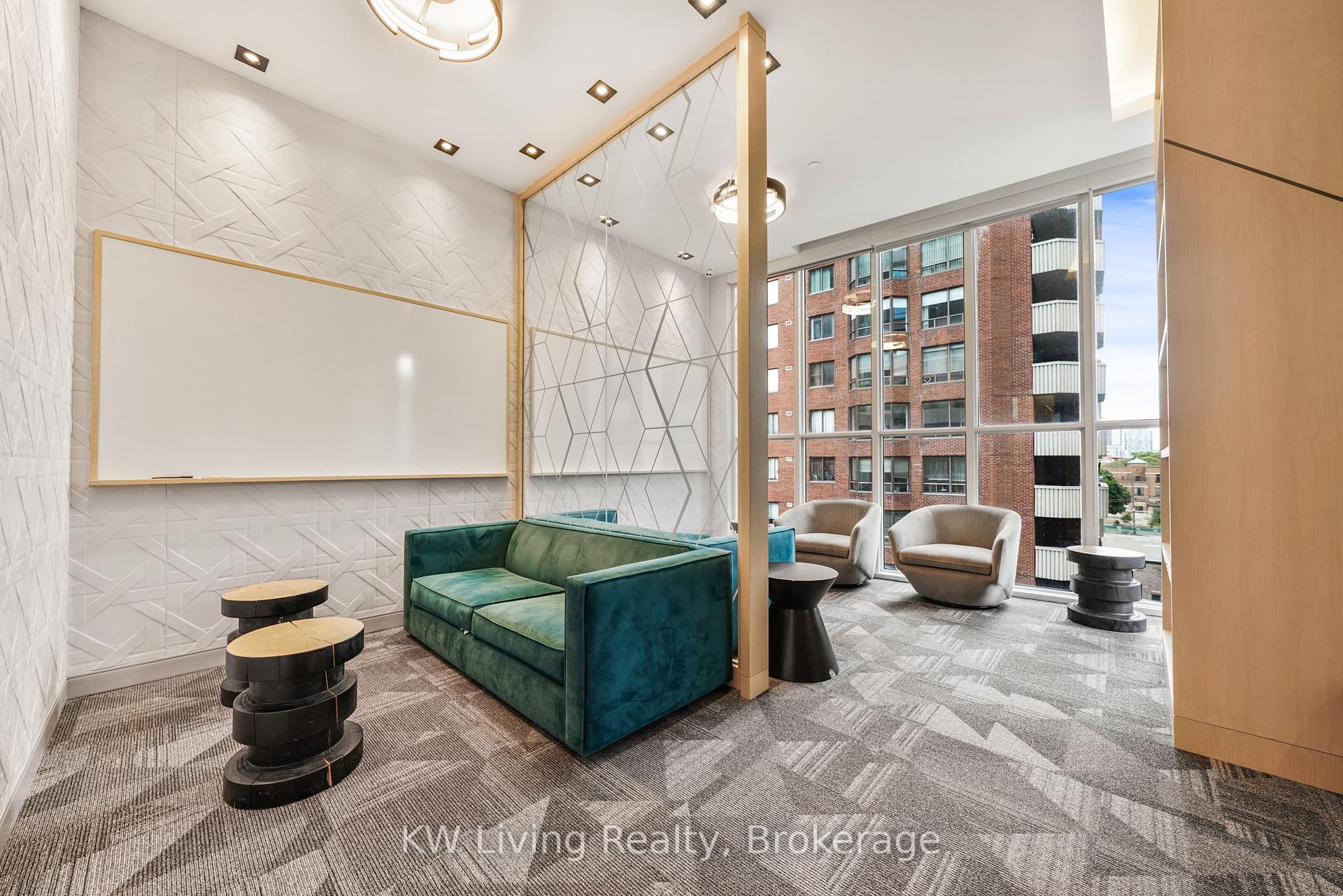 2 Bedrooms Condo at 77 Mutual,  Toronto For sale