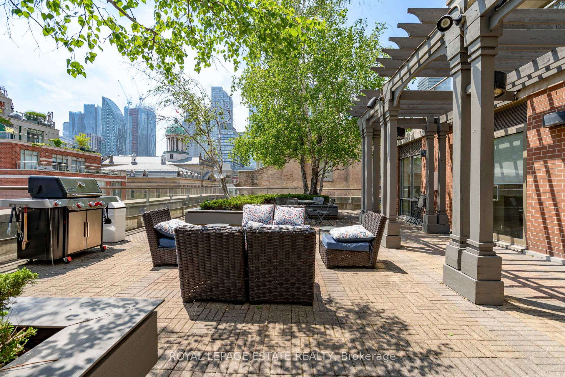 2 Bedrooms Condo at 168 King, Toronto For sale