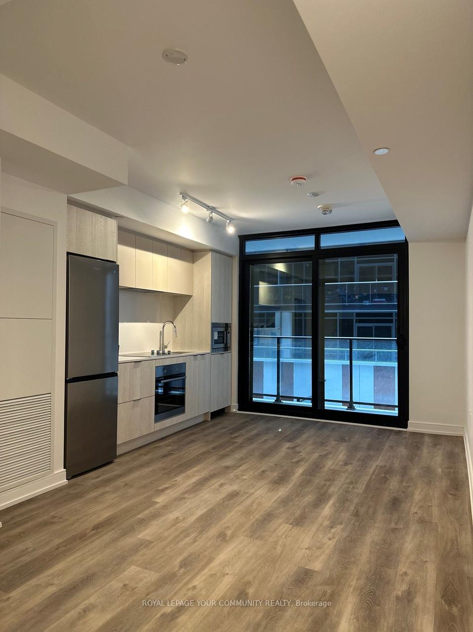 1 Bedroom Condo at 1 Jarvis, Hamilton For sale