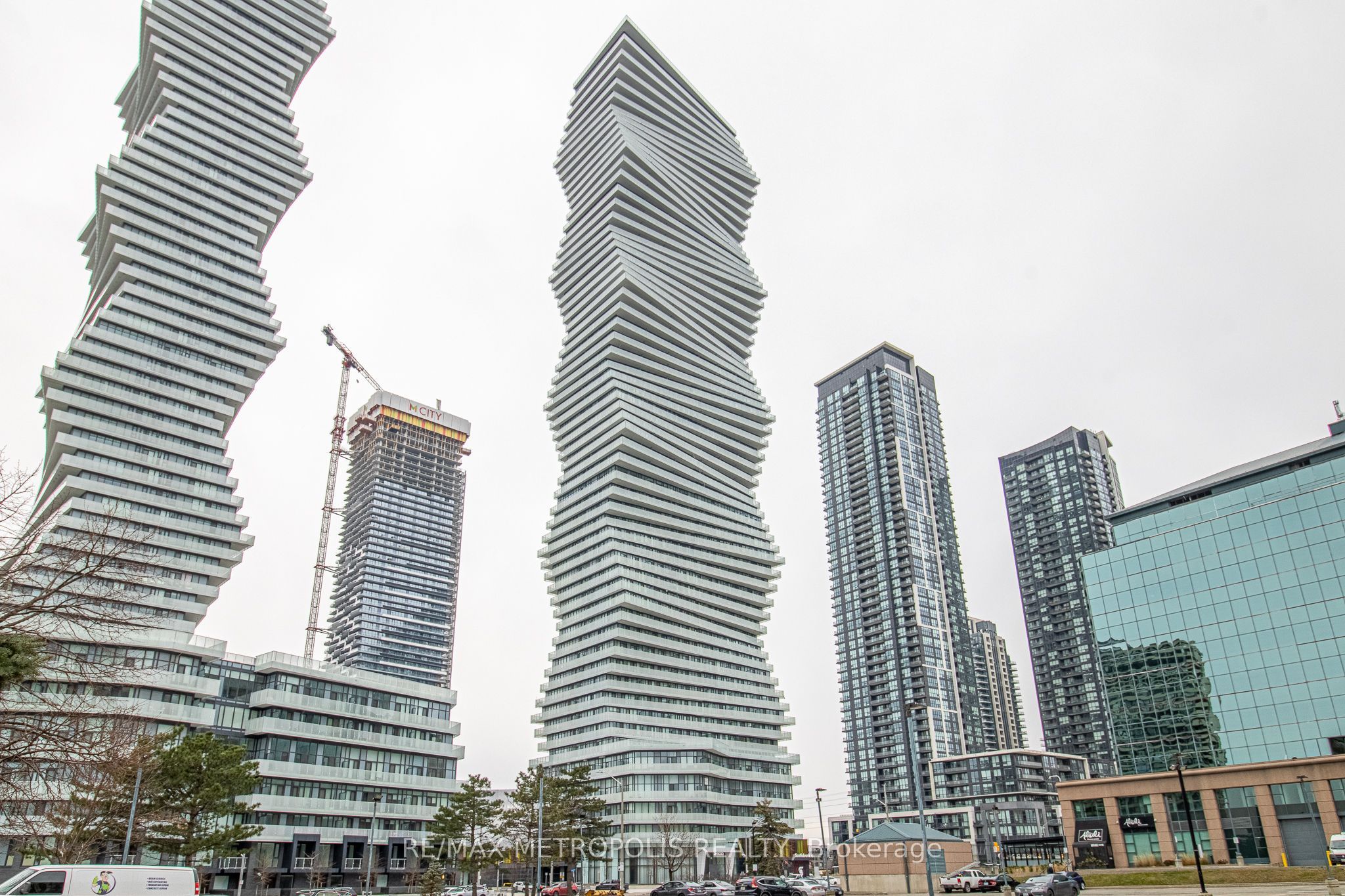 3900 Confederation Parkway, #216